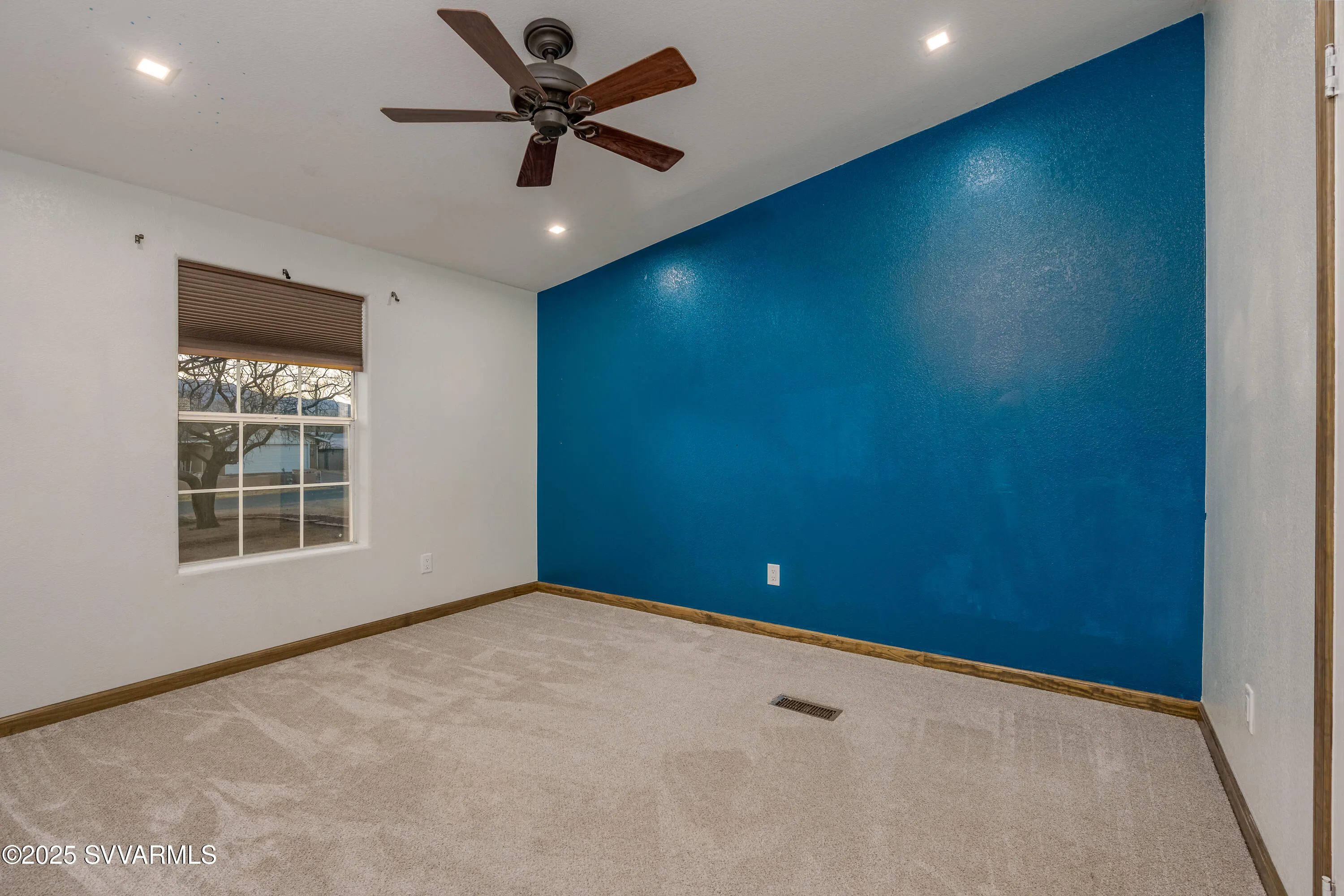 Cottonwood, Arizona 86326, United States, 3 Bedrooms Bedrooms, ,2 BathroomsBathrooms,Residential,Pending,79279