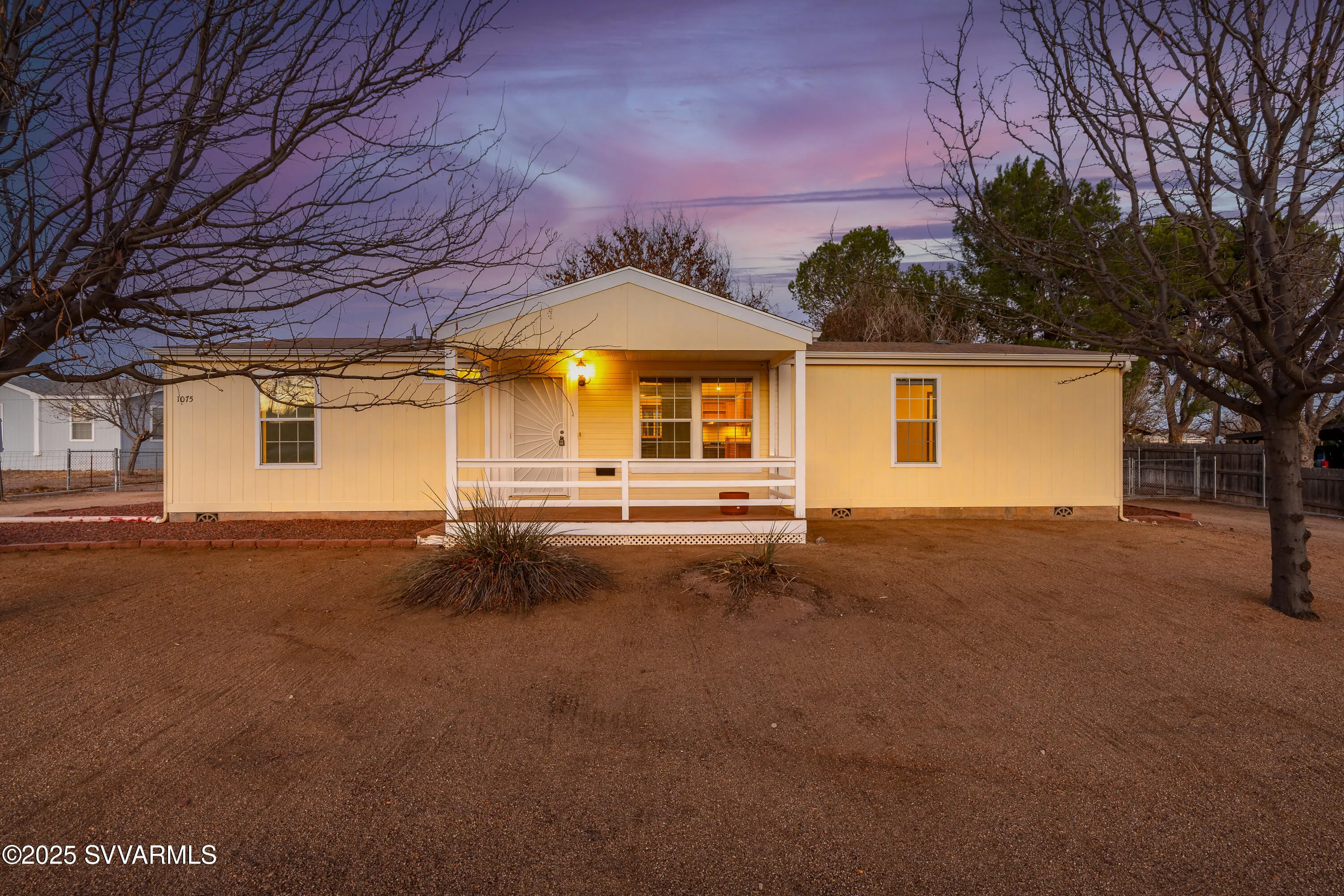 Cottonwood, Arizona 86326, United States, 3 Bedrooms Bedrooms, ,2 BathroomsBathrooms,Residential,Pending,79279