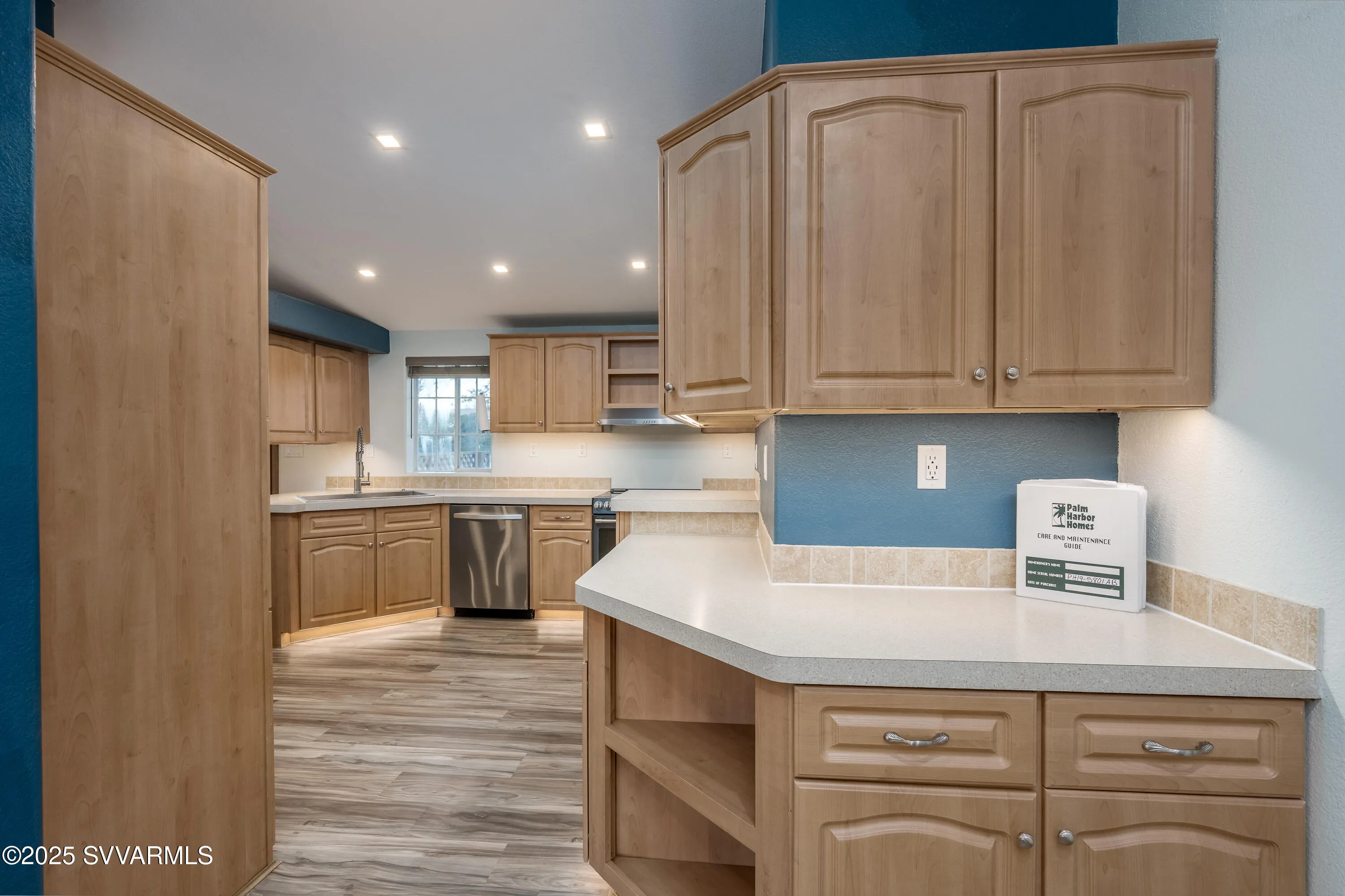 Cottonwood, Arizona 86326, United States, 3 Bedrooms Bedrooms, ,2 BathroomsBathrooms,Residential,Pending,79279