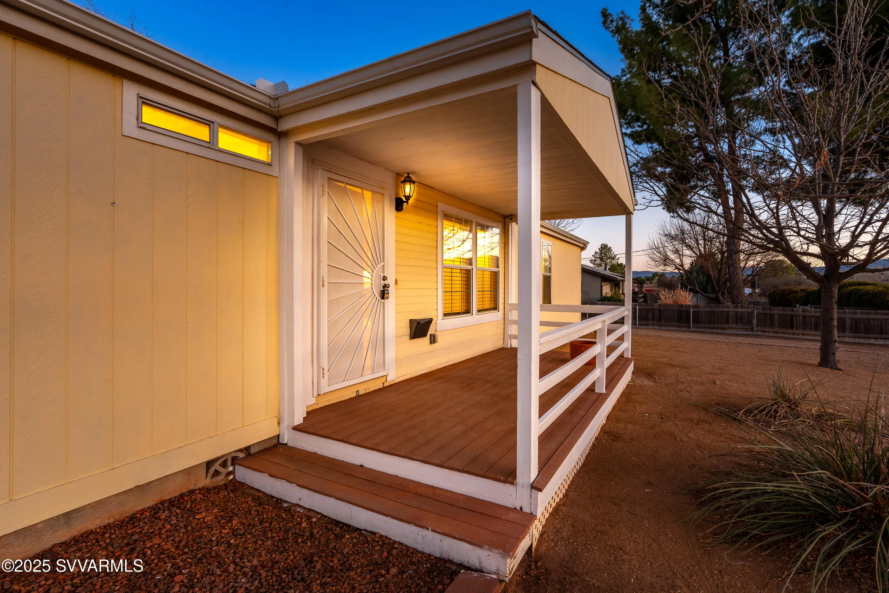 Cottonwood, Arizona 86326, United States, 3 Bedrooms Bedrooms, ,2 BathroomsBathrooms,Residential,Pending,79279