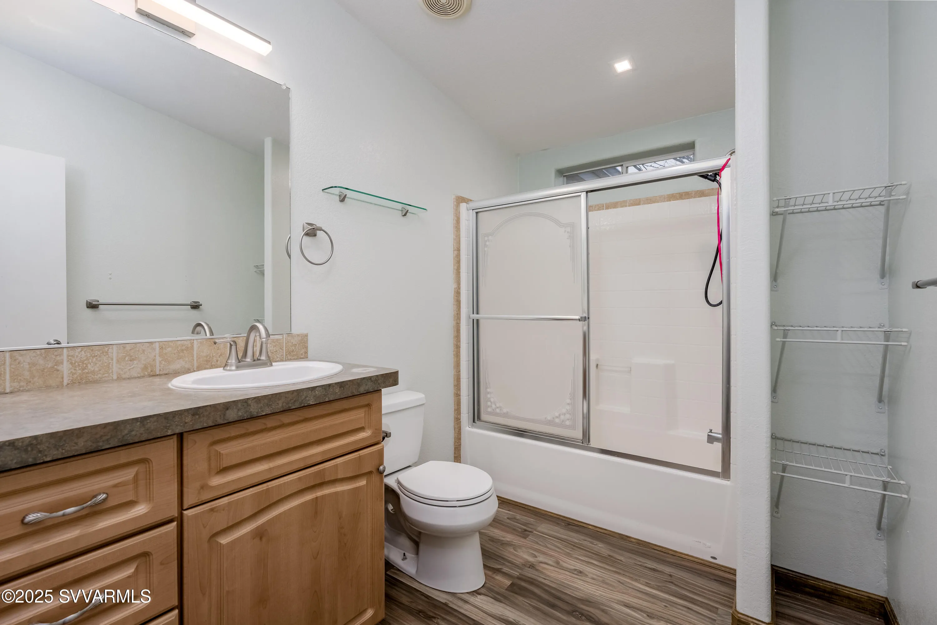 Cottonwood, Arizona 86326, United States, 3 Bedrooms Bedrooms, ,2 BathroomsBathrooms,Residential,Pending,79279