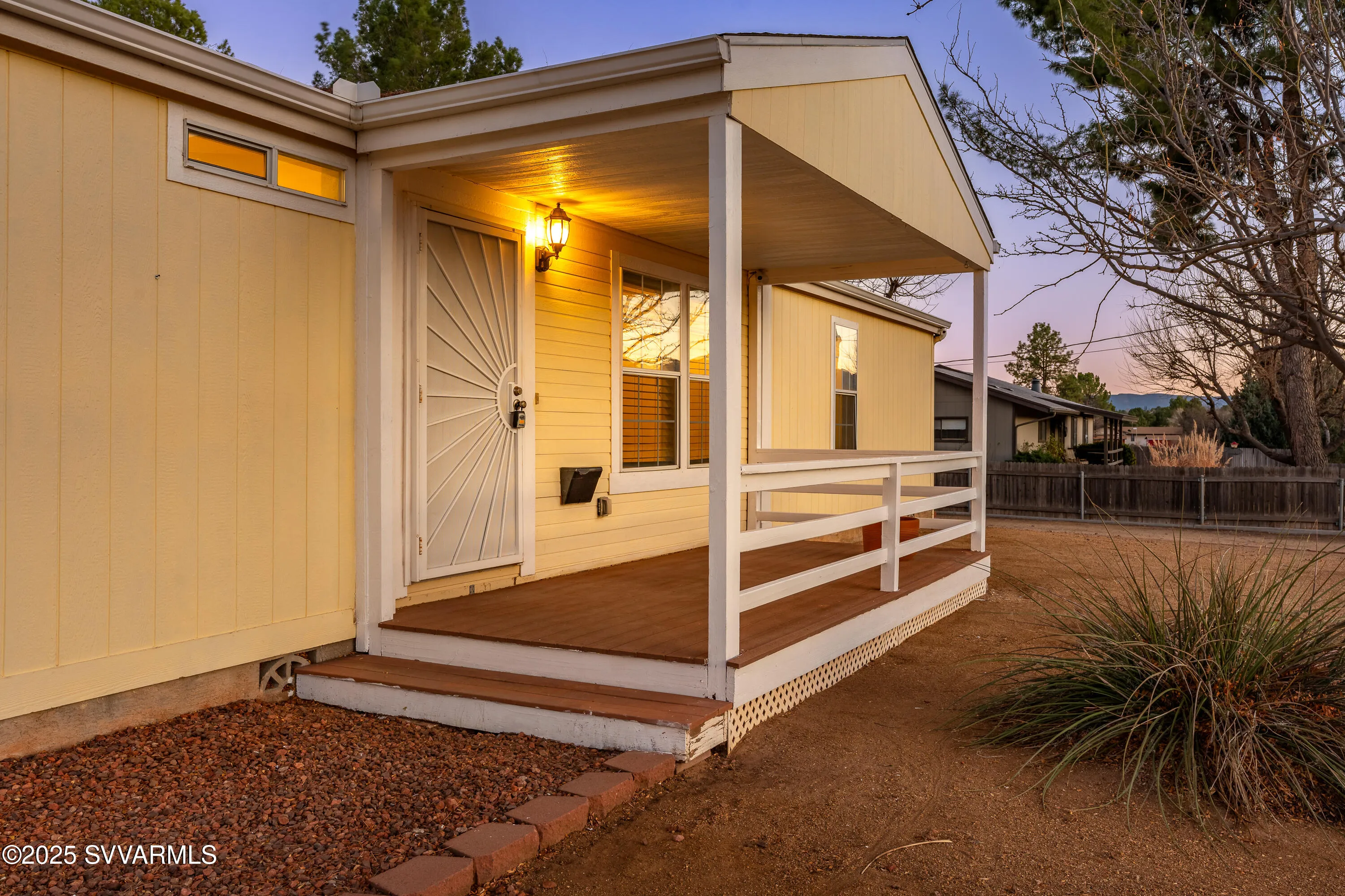 Cottonwood, Arizona 86326, United States, 3 Bedrooms Bedrooms, ,2 BathroomsBathrooms,Residential,Pending,79279