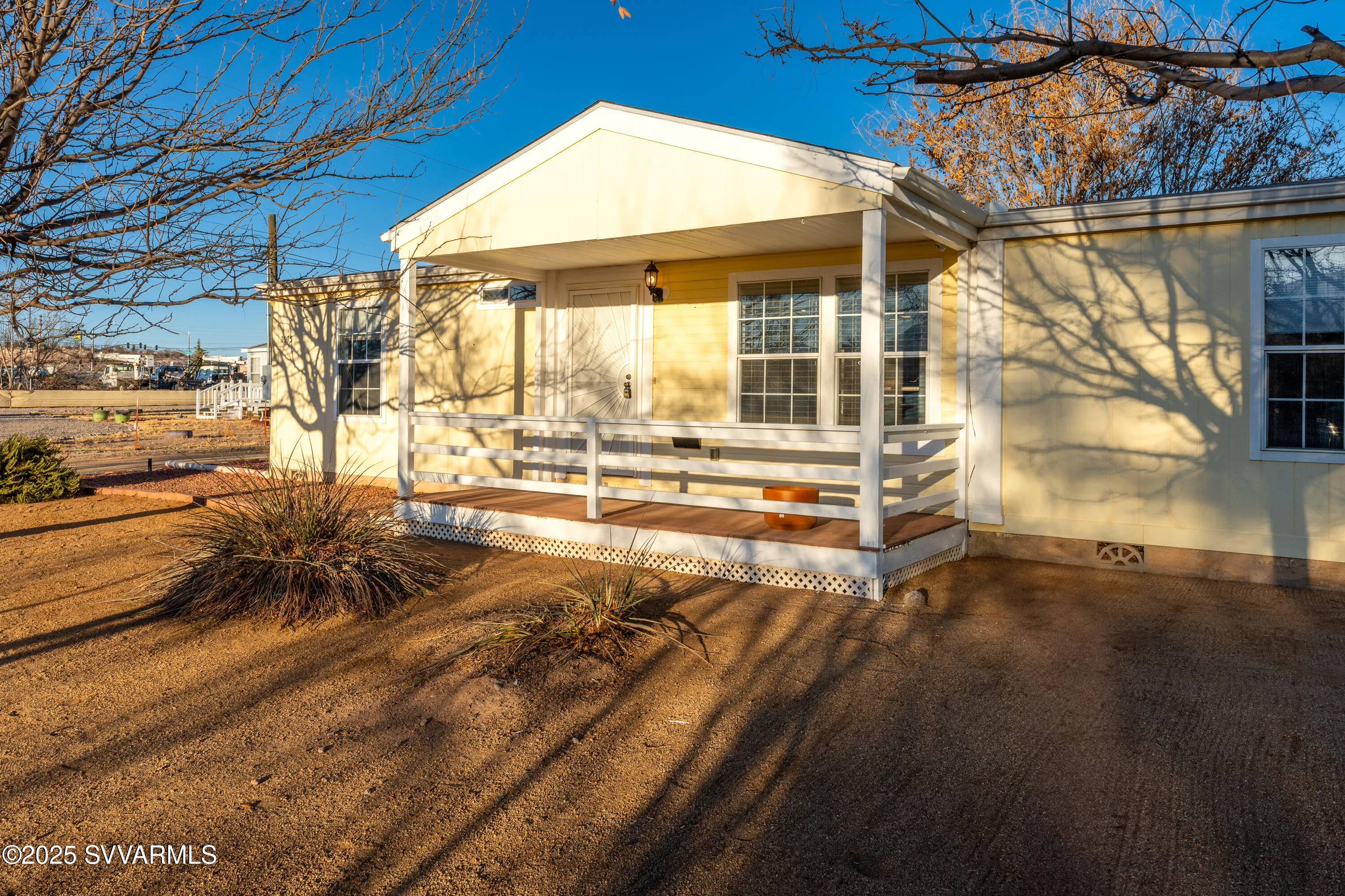 Cottonwood, Arizona 86326, United States, 3 Bedrooms Bedrooms, ,2 BathroomsBathrooms,Residential,Pending,79279