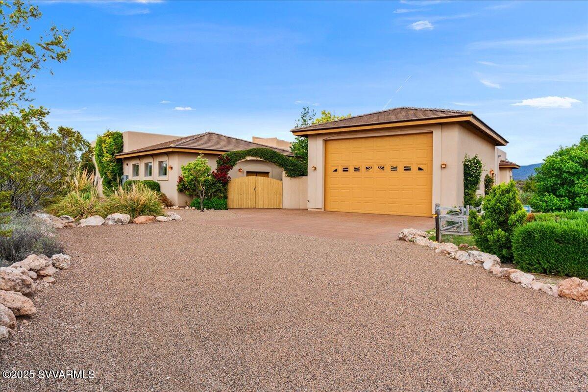 6750 N Pinyon Pine Circle