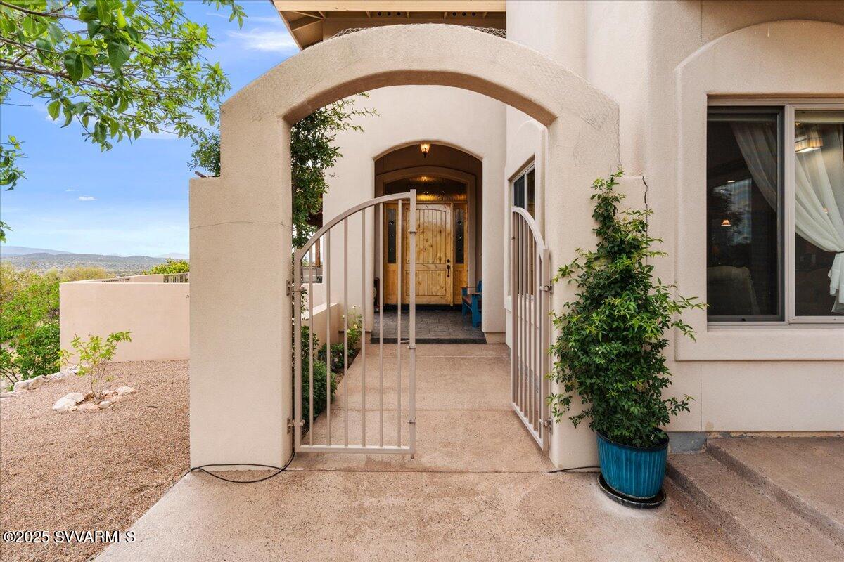 6750 N Pinyon Pine Circle