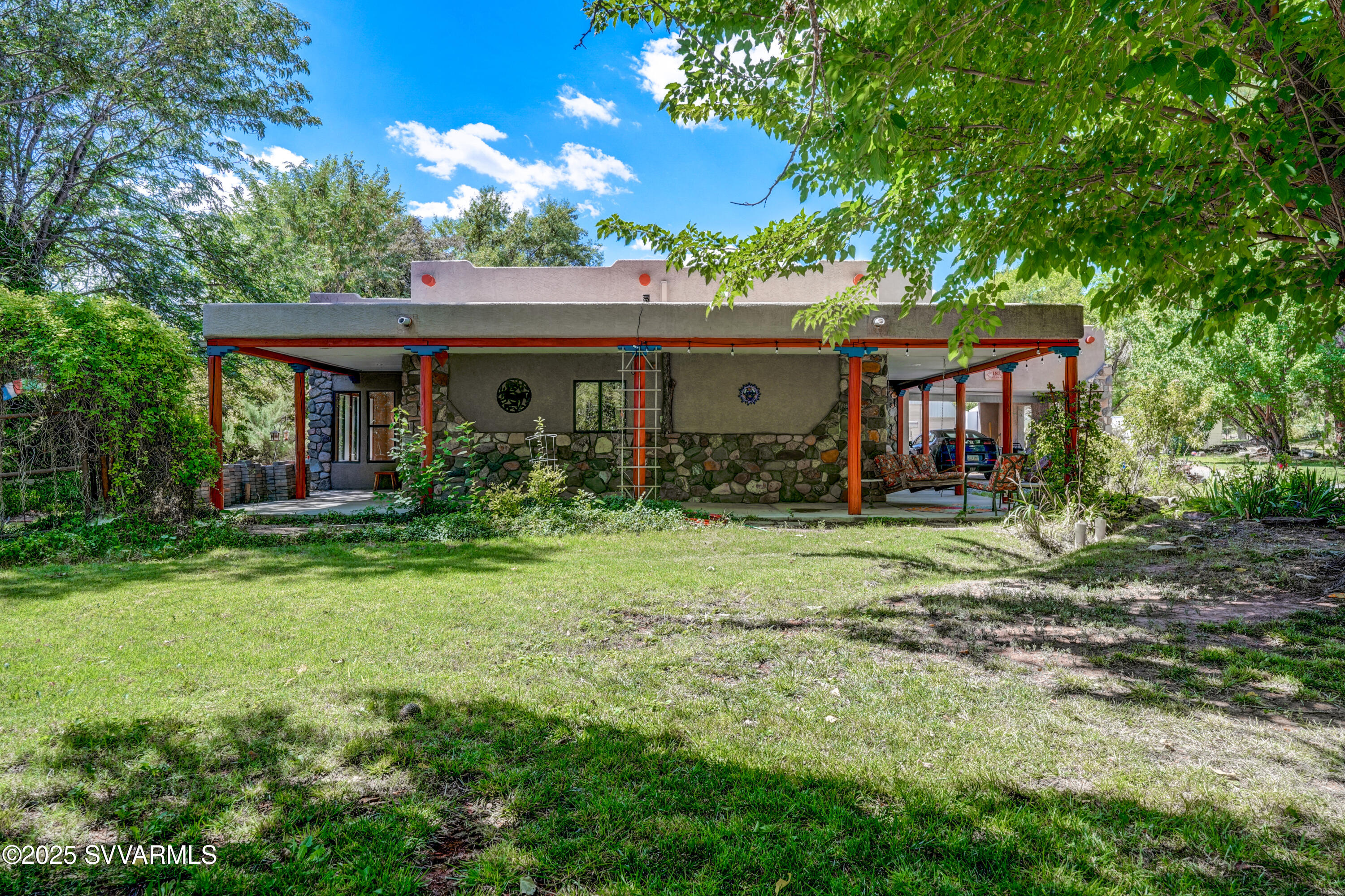 1825 Vanderhoef Lane