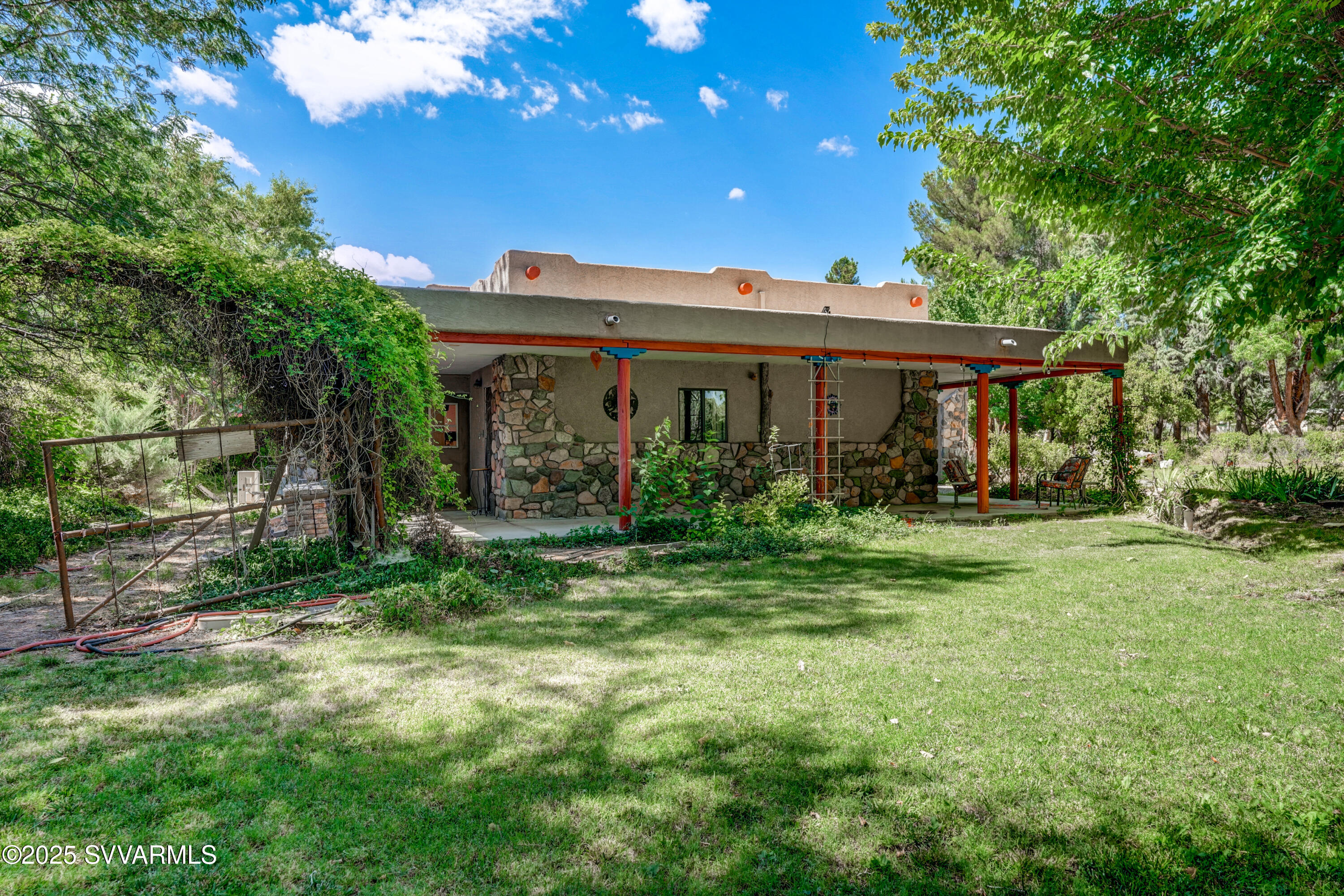 1825 Vanderhoef Lane