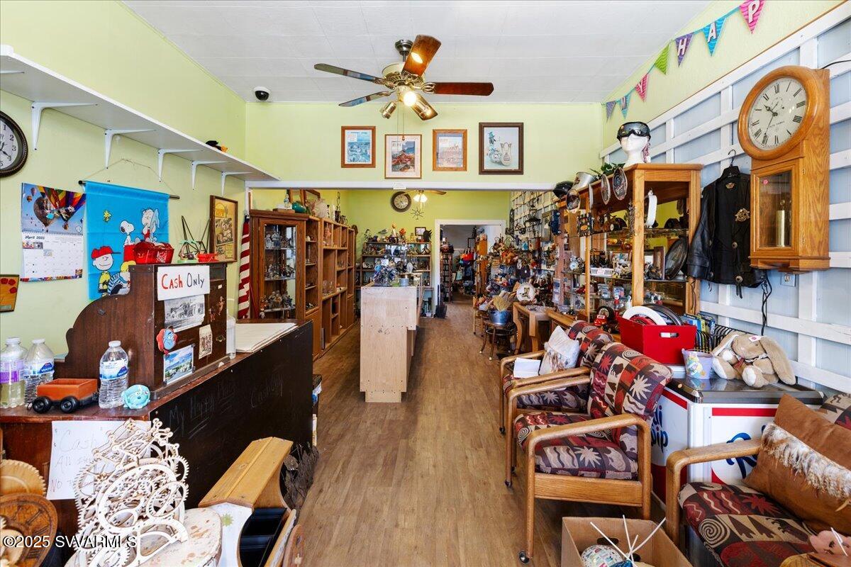 1008 N Main St