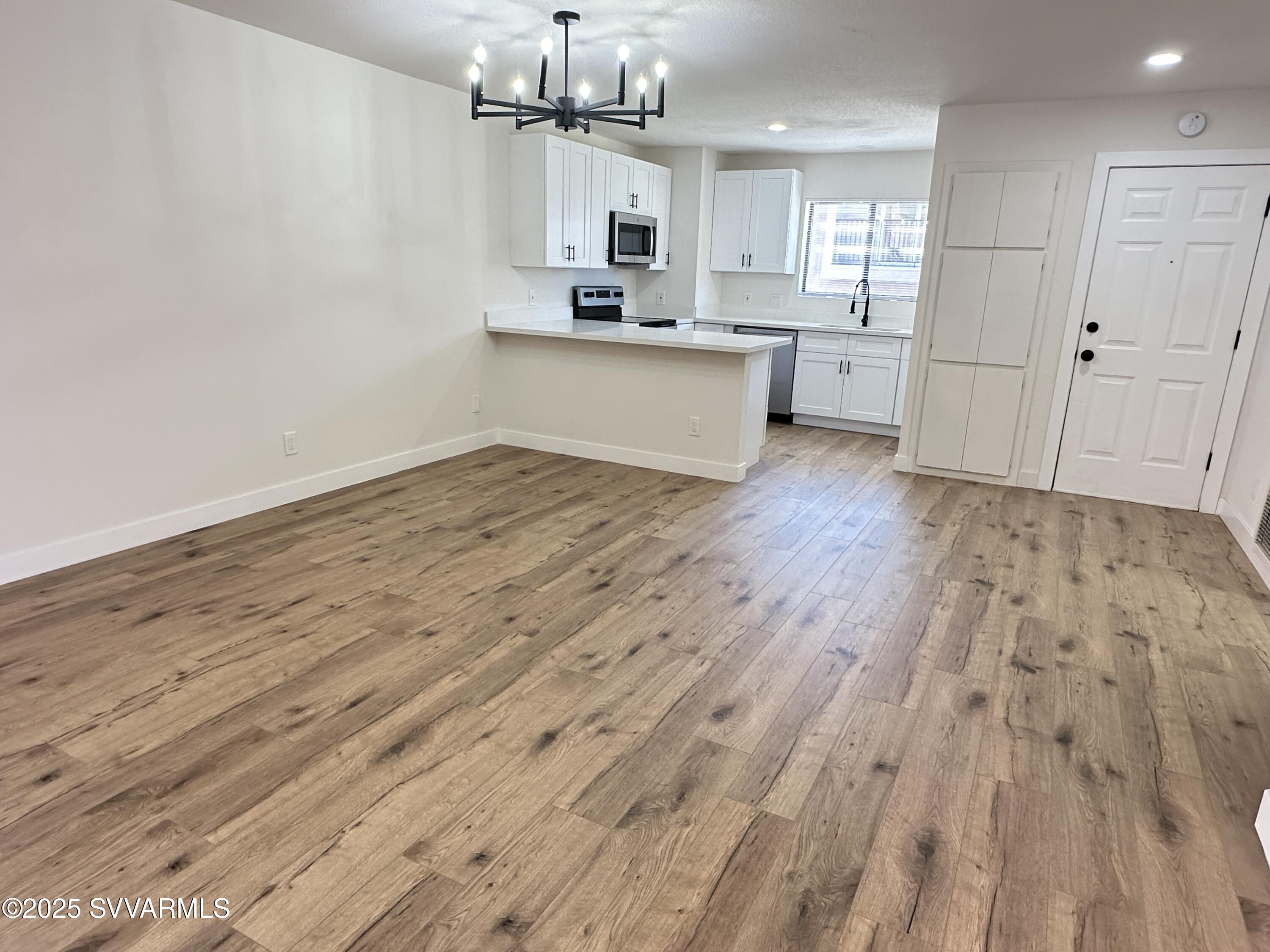155 Sugarloaf St