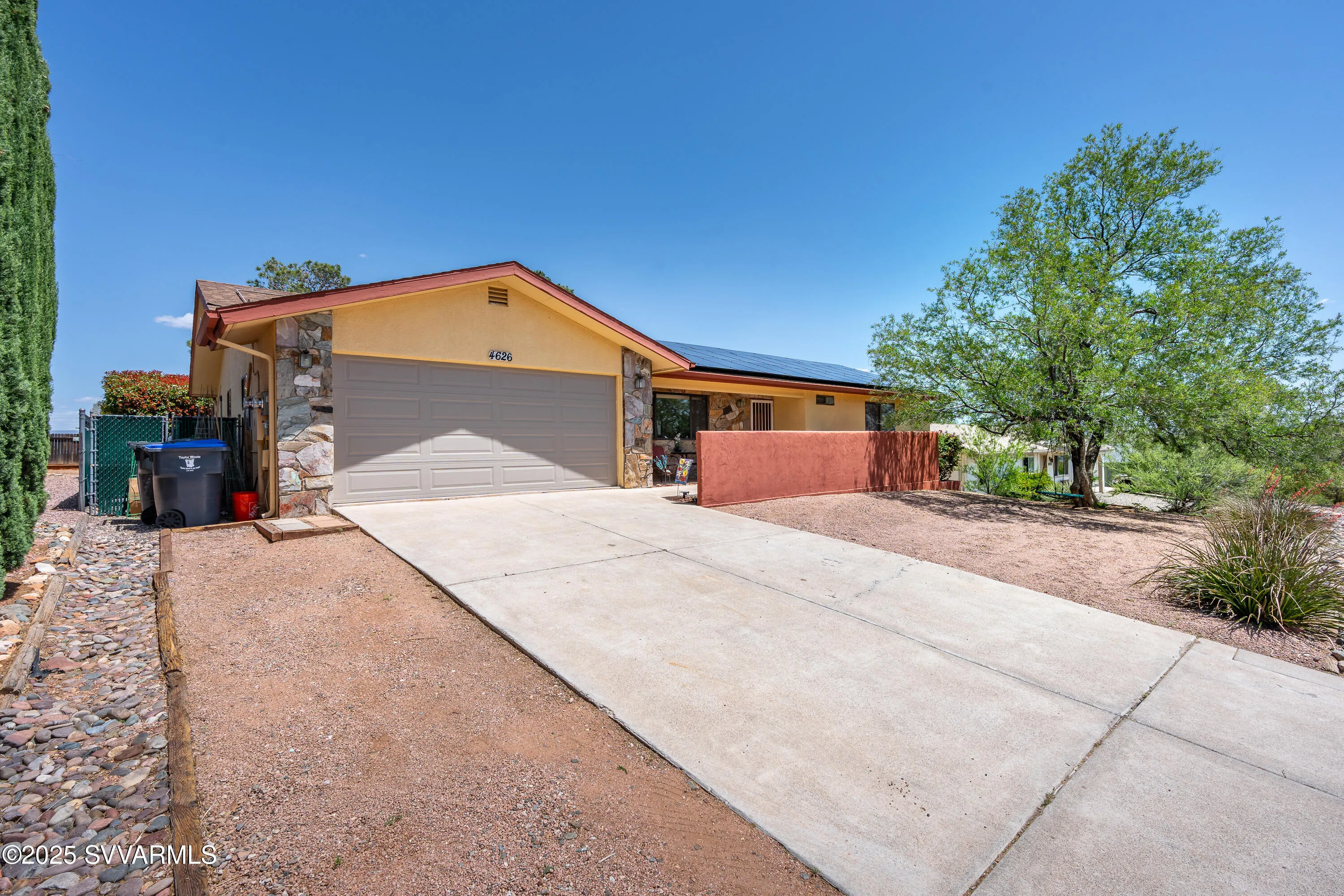 Cottonwood, Arizona 86326, United States, 2 Bedrooms Bedrooms, ,2 BathroomsBathrooms,Residential,Pending,132415