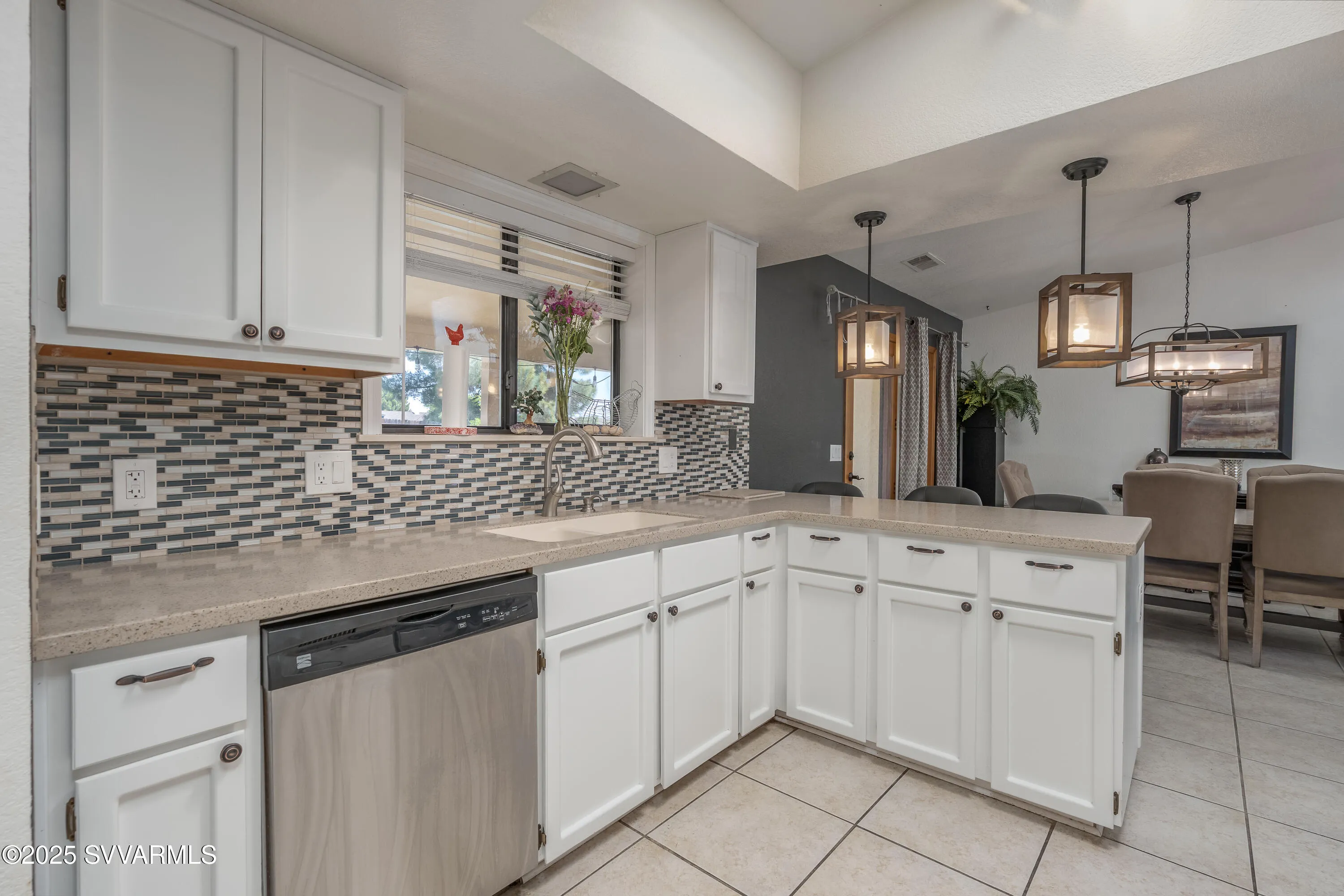 Cottonwood, Arizona 86326, United States, 2 Bedrooms Bedrooms, ,2 BathroomsBathrooms,Residential,Pending,132415