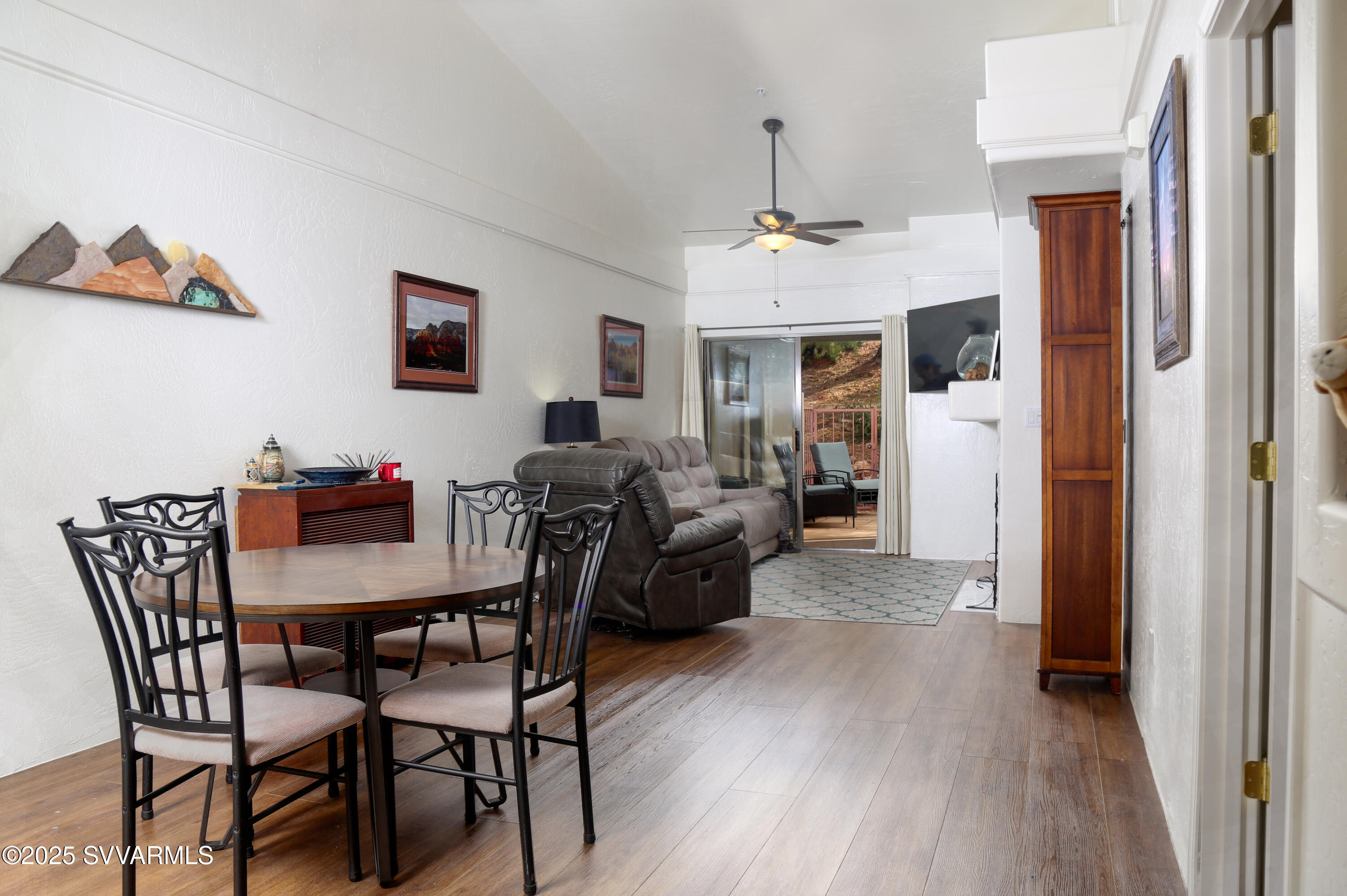 916 Cliff Rose Court