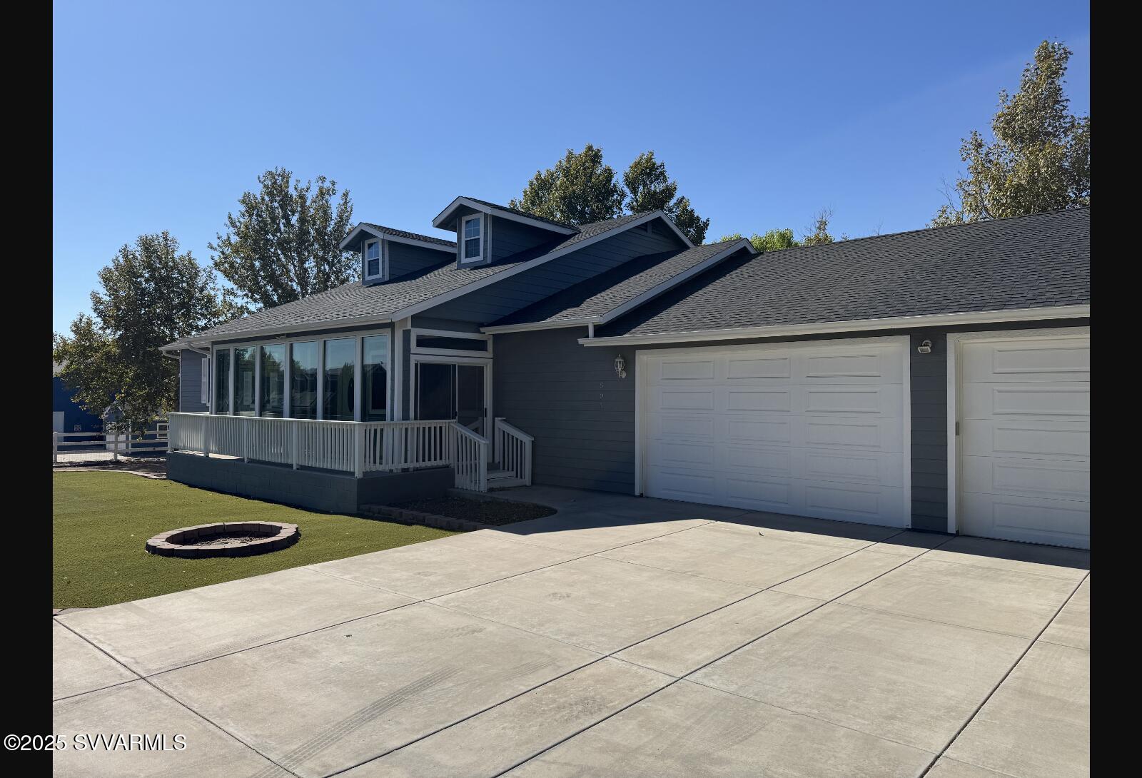 505 E Raysun Lane