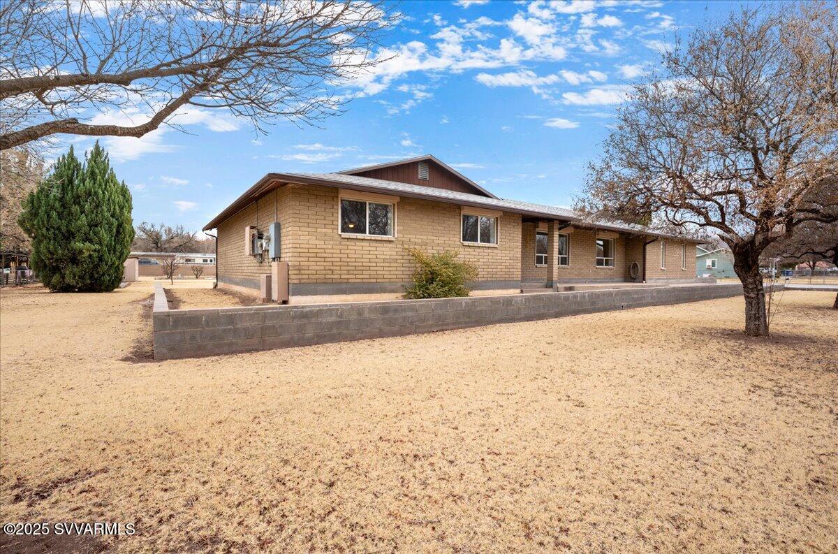 185 W Hereford Drive