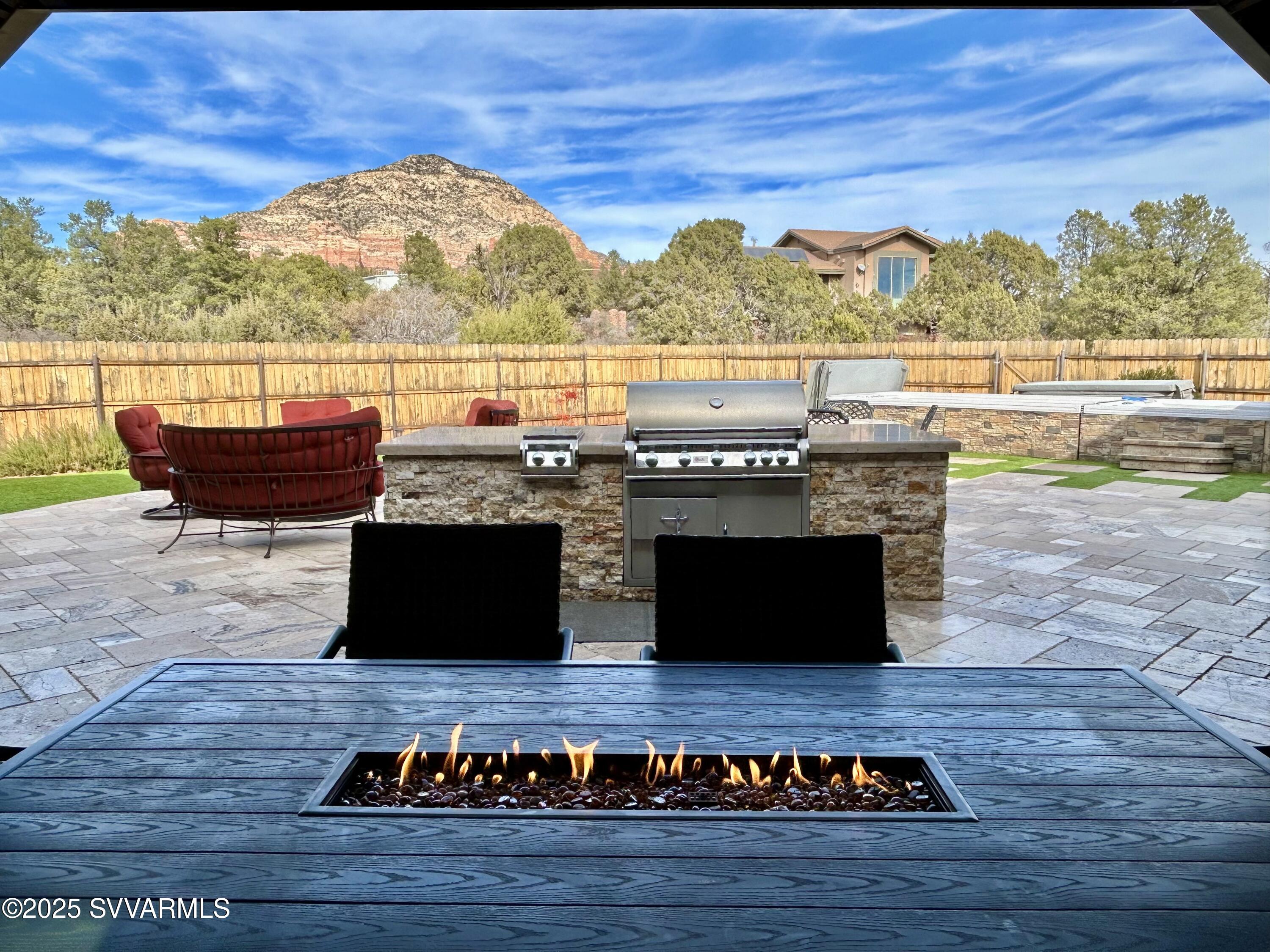 550 Kachina Drive