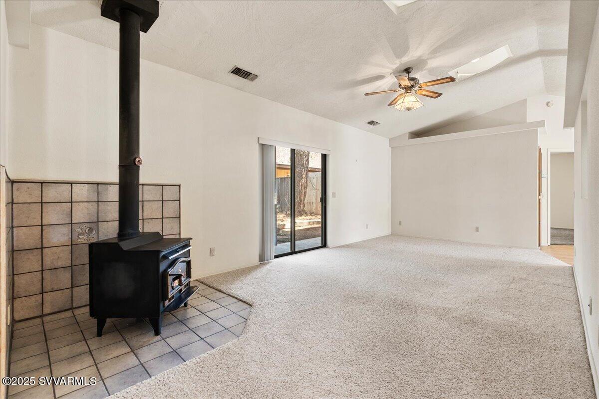 4450 E Navajo Lane
