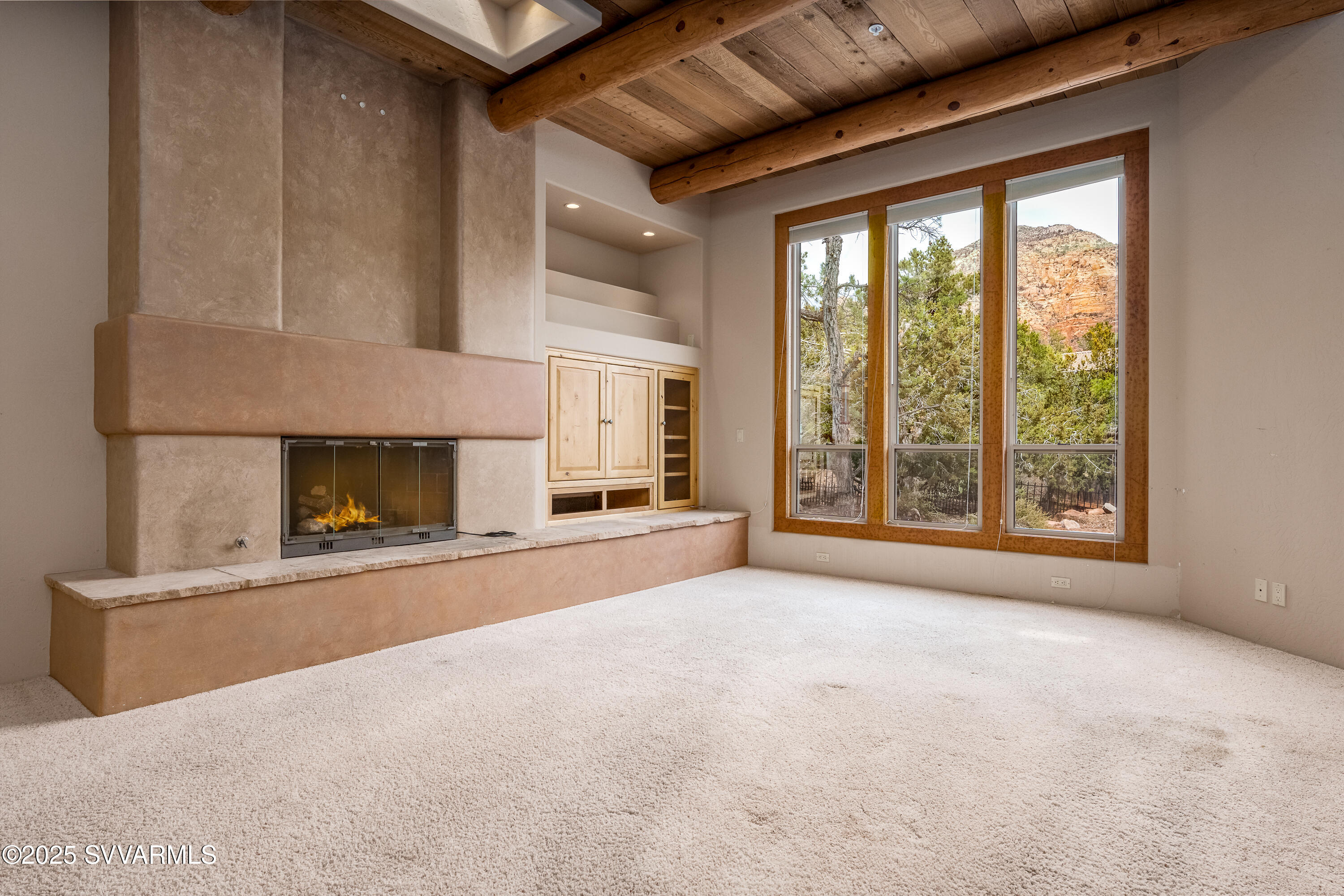 2250 E Mule Deer Rd