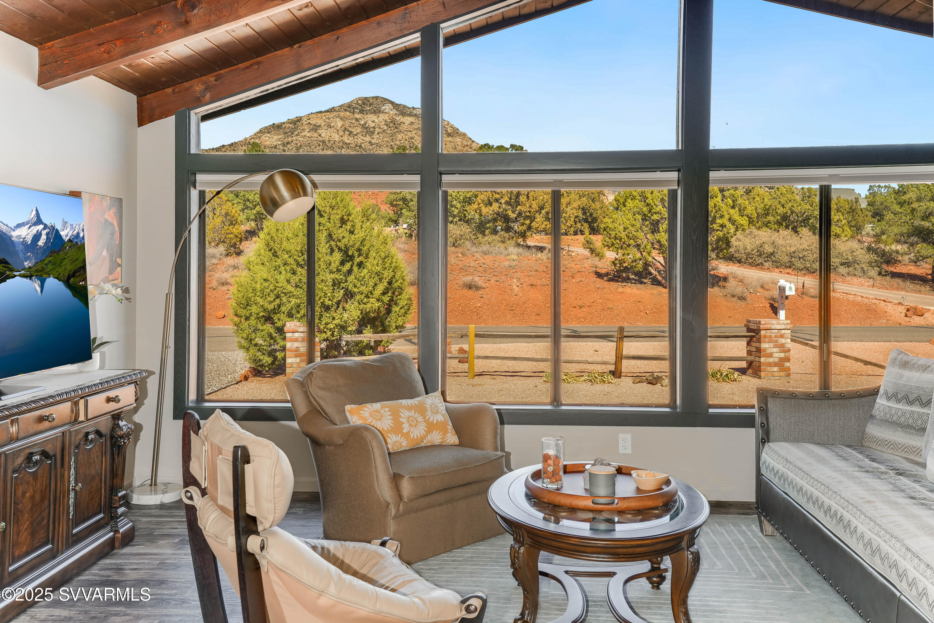325 Kachina Drive