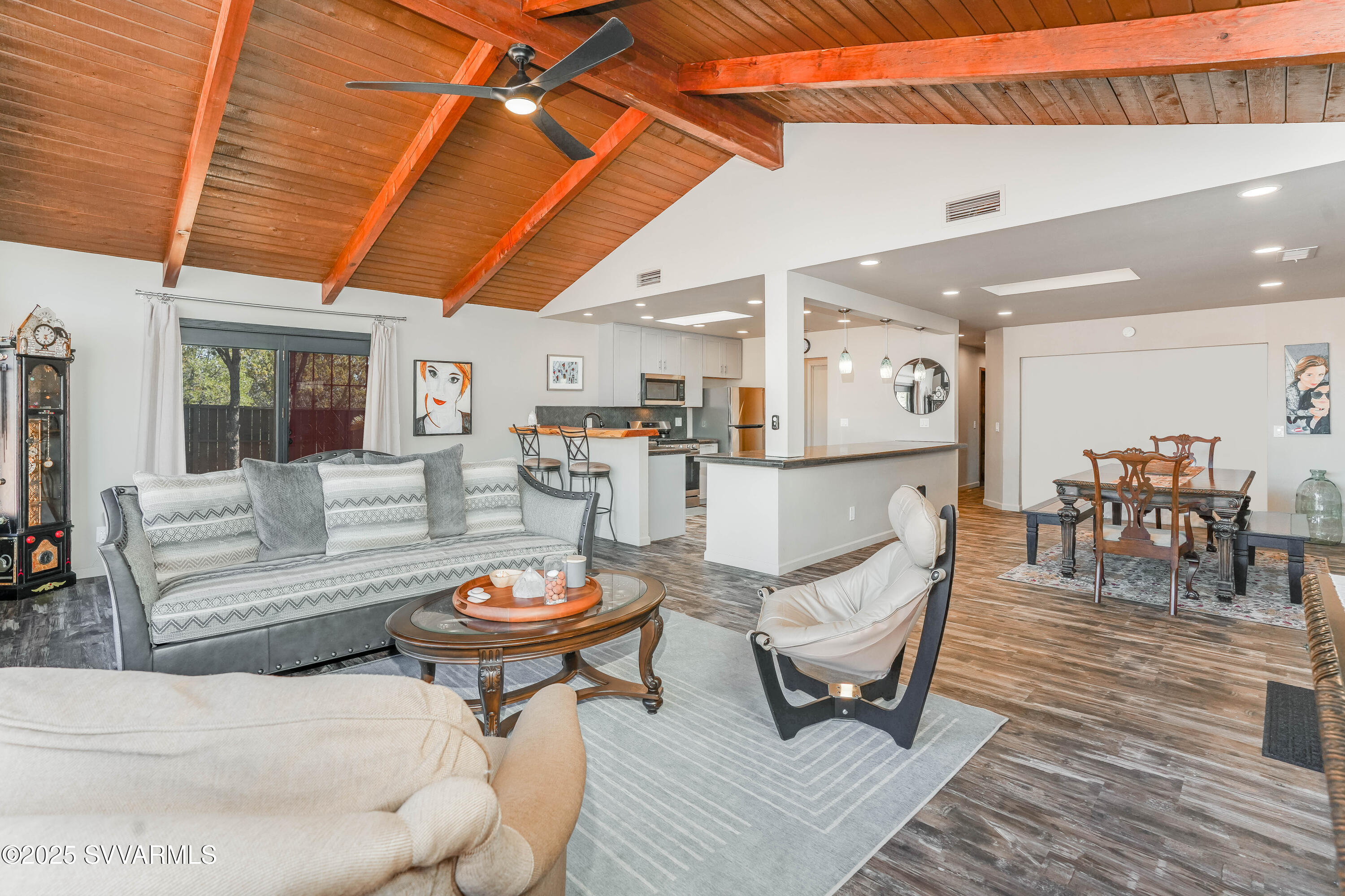 325 Kachina Drive