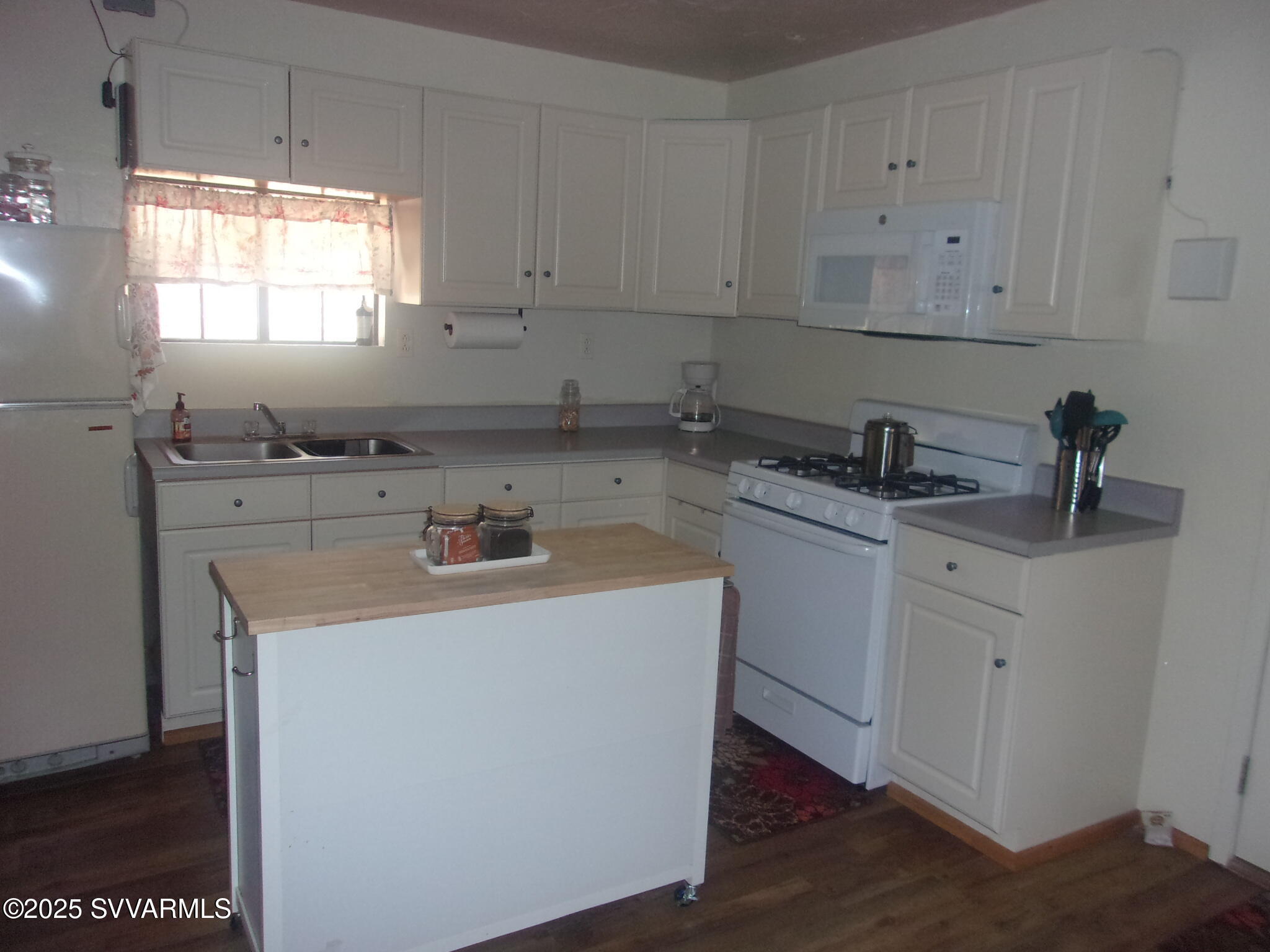 2640 N Turkey Vulture Rd