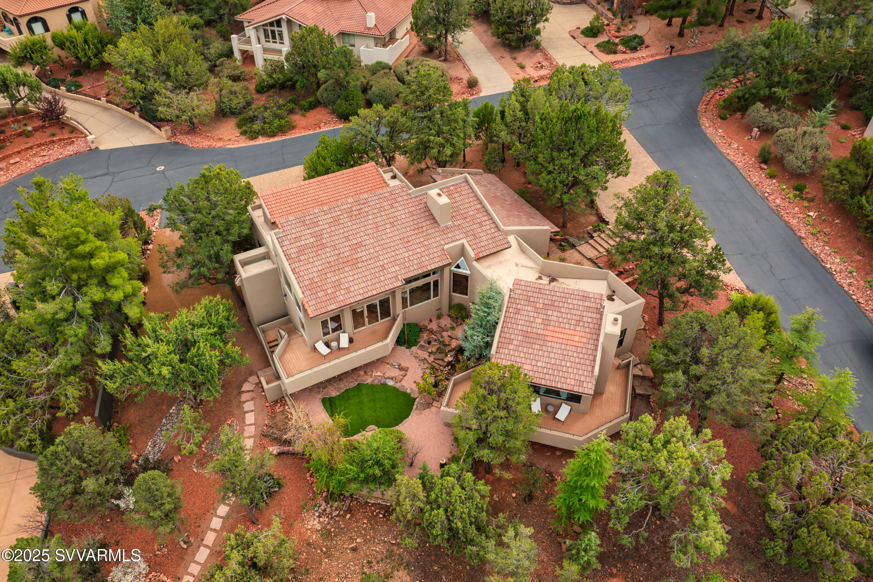 240 Racquet Rd