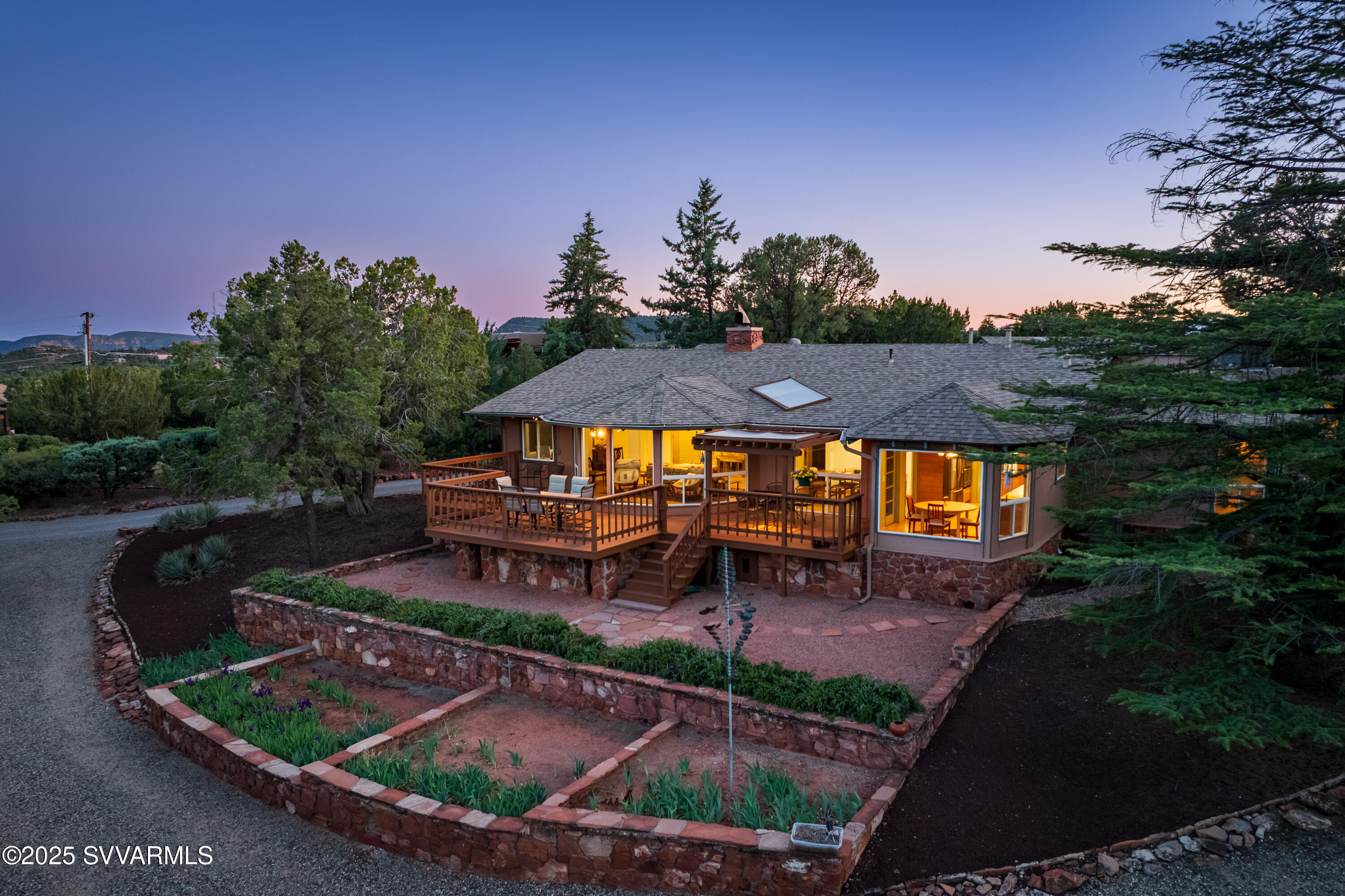 815 Kachina Drive