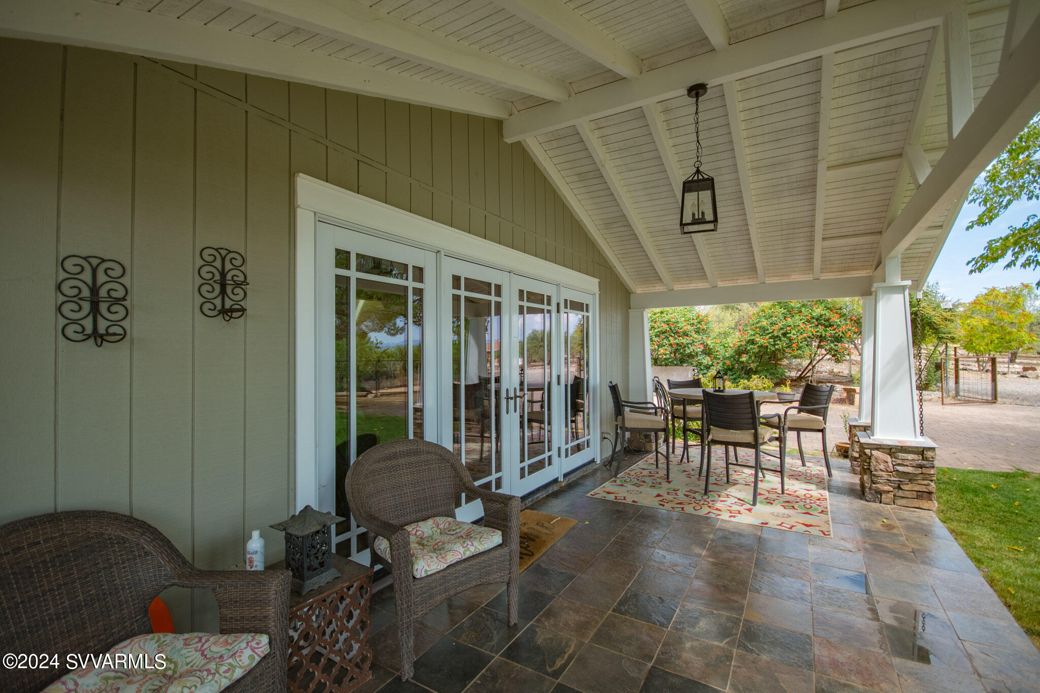 1385 Mountain Rd
