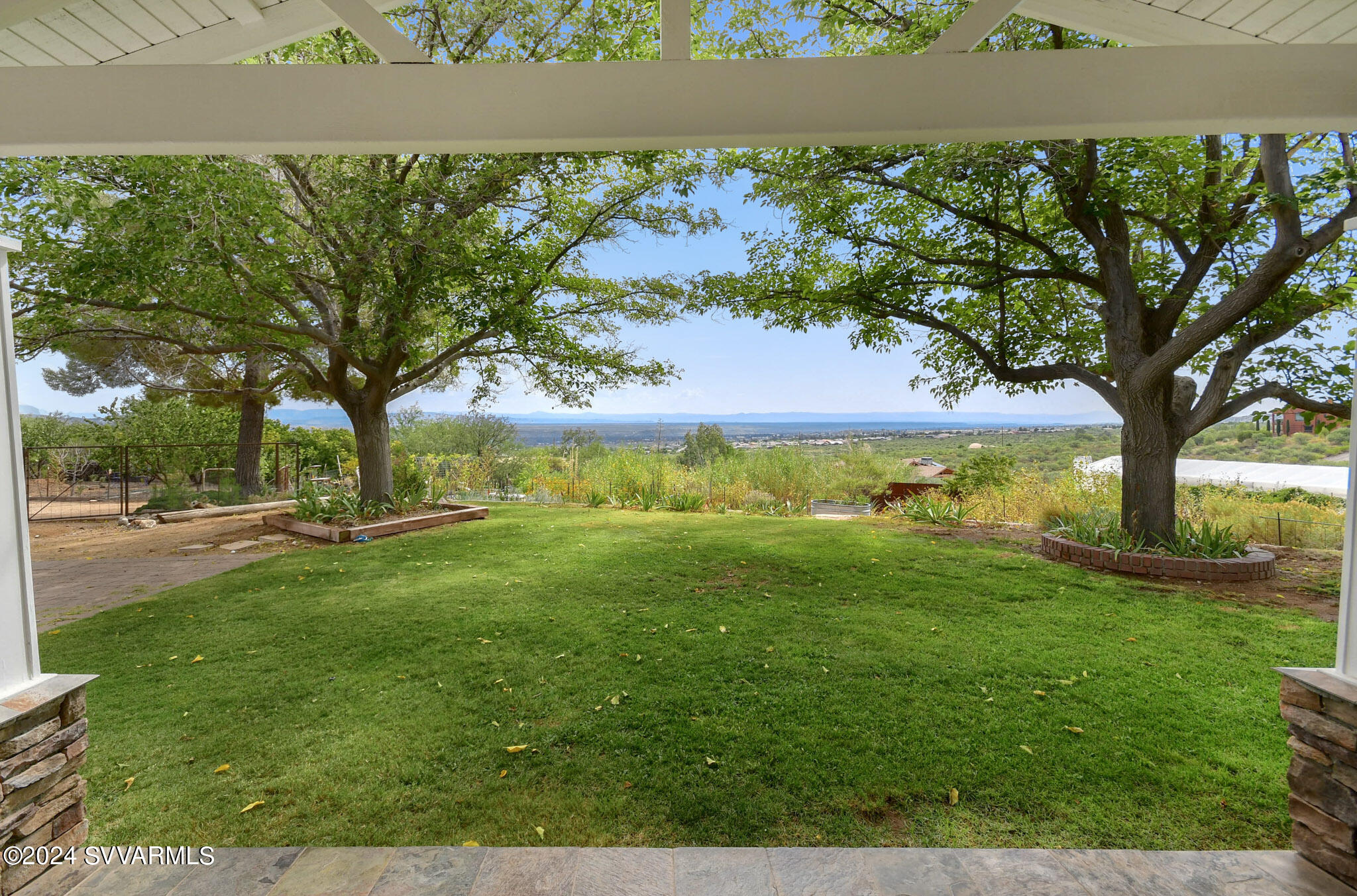1385 Mountain Rd