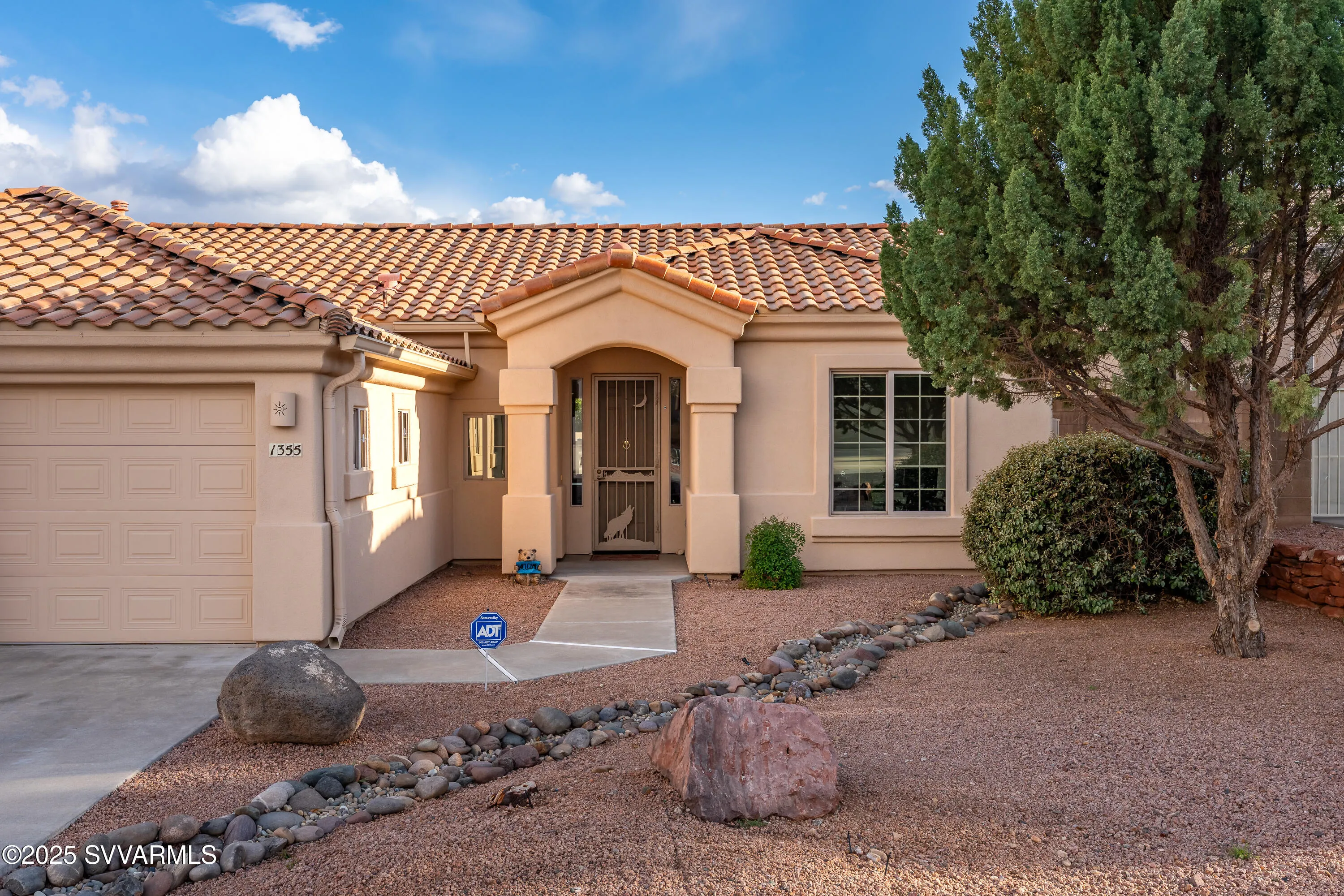 Cottonwood, Arizona 86326, United States, 3 Bedrooms Bedrooms, ,2 BathroomsBathrooms,Residential,Pending,107124