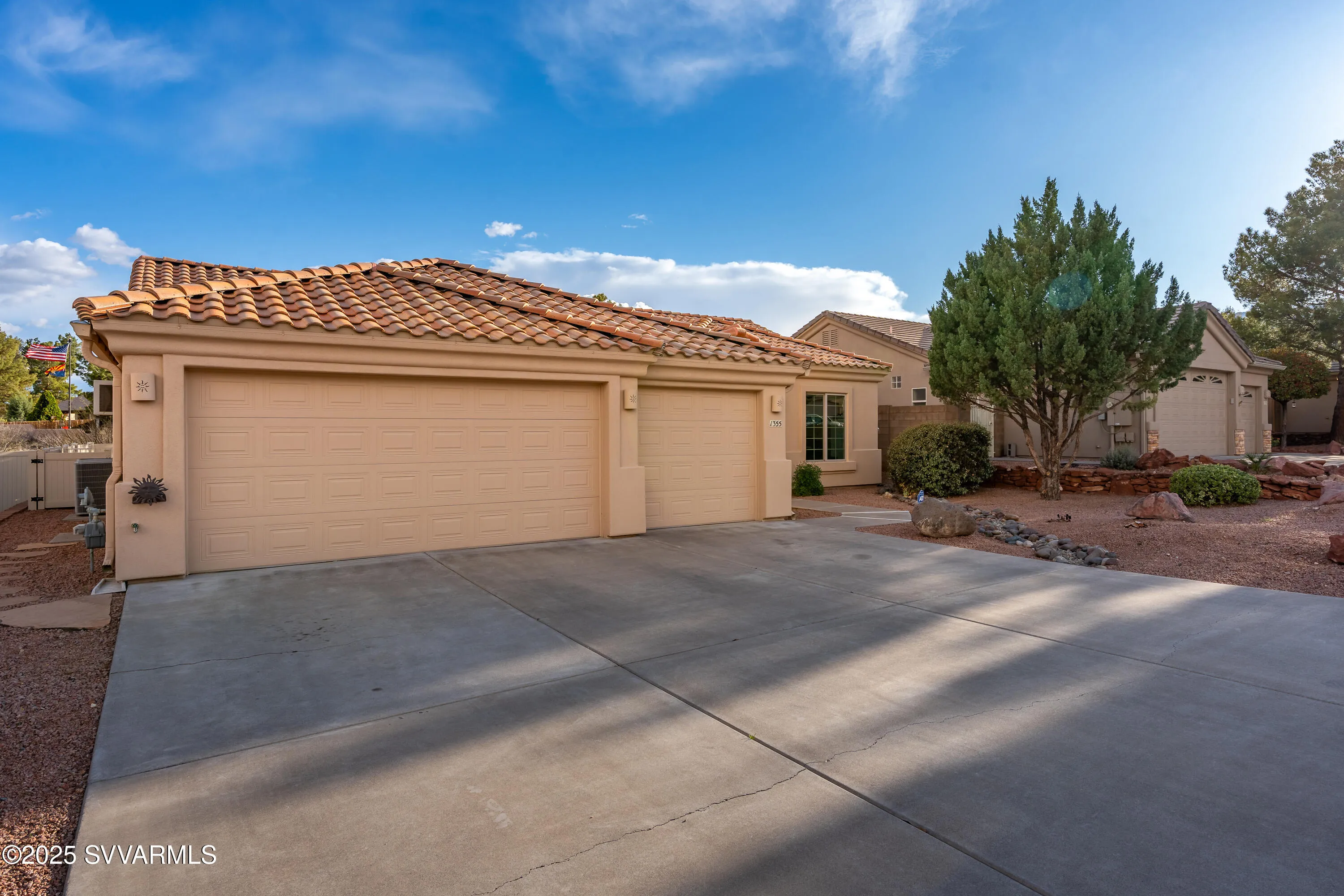 Cottonwood, Arizona 86326, United States, 3 Bedrooms Bedrooms, ,2 BathroomsBathrooms,Residential,Pending,107124