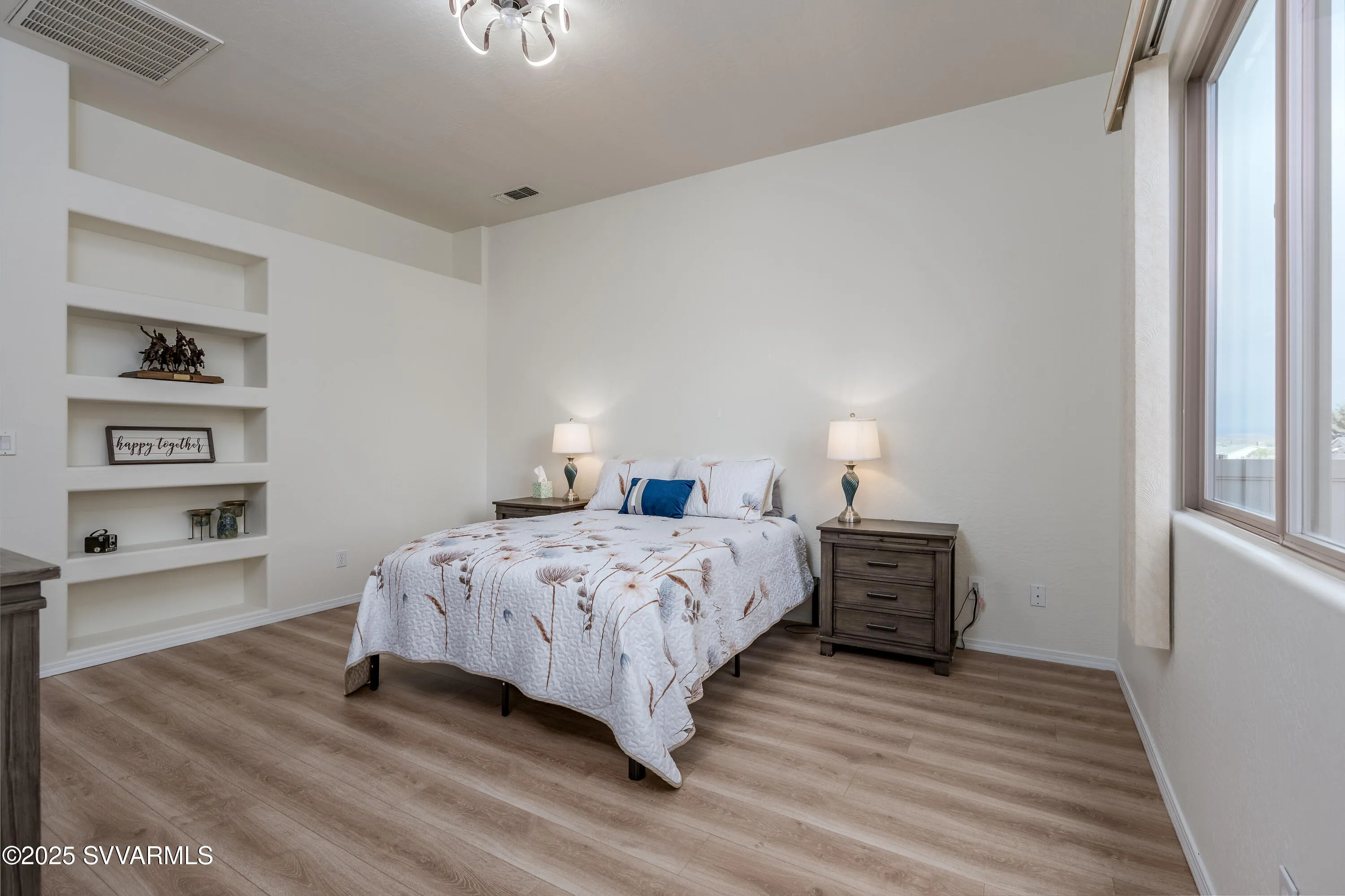 Cottonwood, Arizona 86326, United States, 3 Bedrooms Bedrooms, ,2 BathroomsBathrooms,Residential,Pending,107124