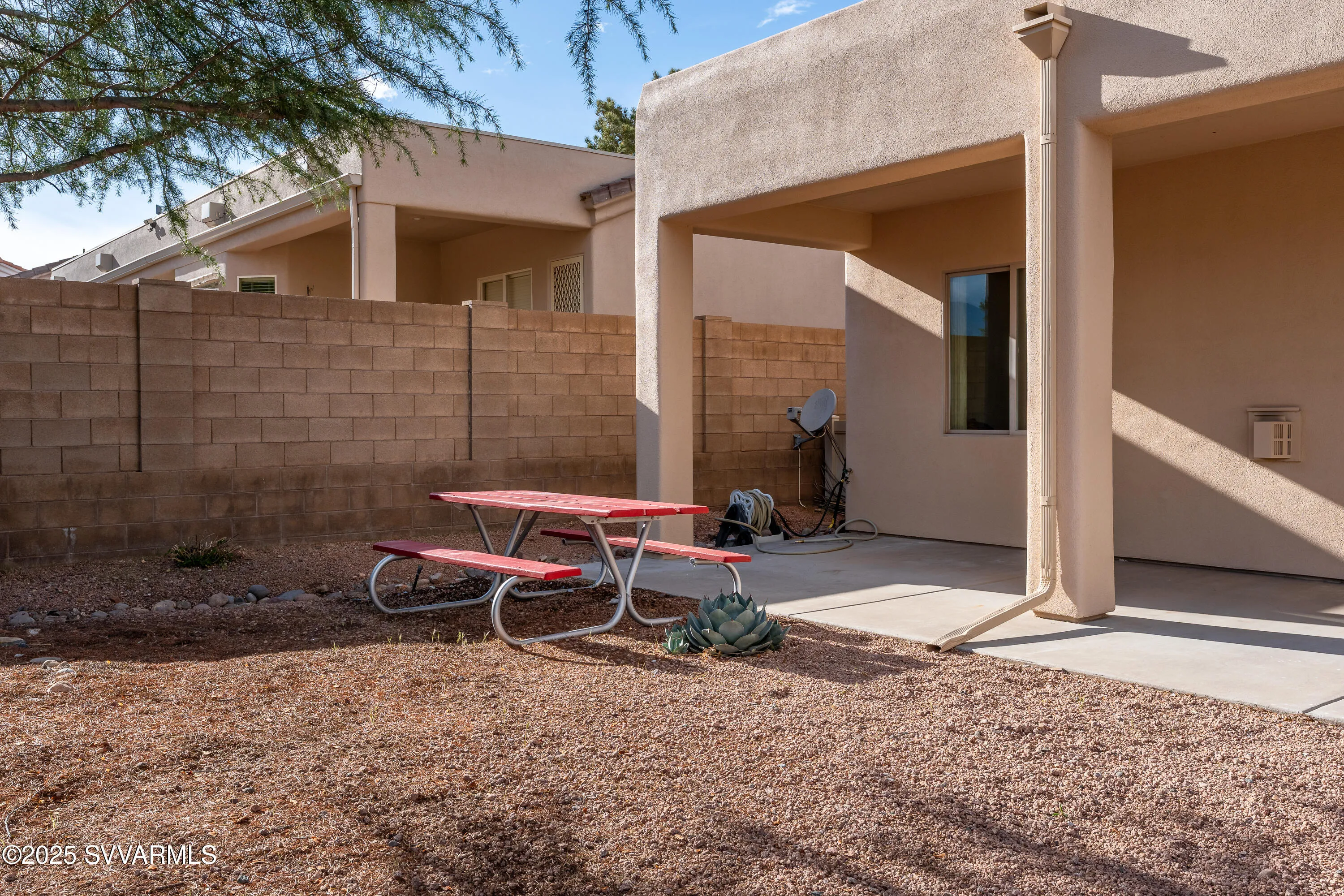 Cottonwood, Arizona 86326, United States, 3 Bedrooms Bedrooms, ,2 BathroomsBathrooms,Residential,Pending,107124