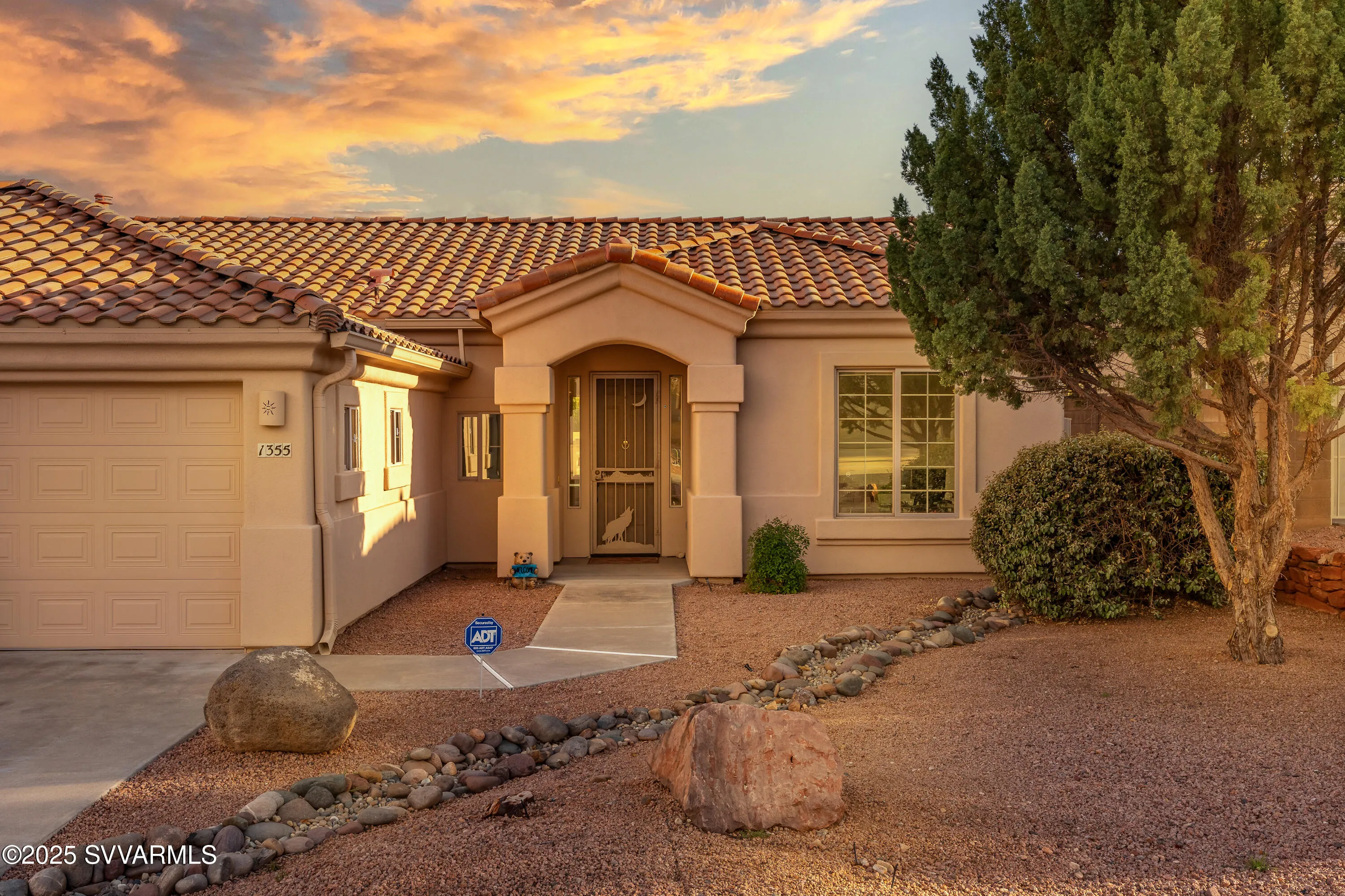 Cottonwood, Arizona 86326, United States, 3 Bedrooms Bedrooms, ,2 BathroomsBathrooms,Residential,Pending,107124