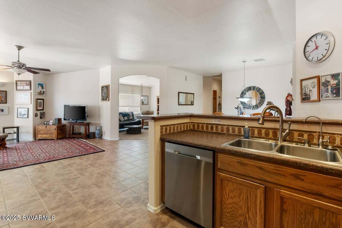 5044 E Cedar Creek Drive