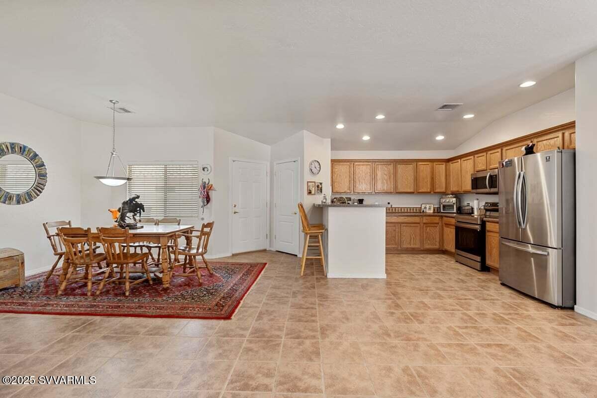 5044 E Cedar Creek Drive