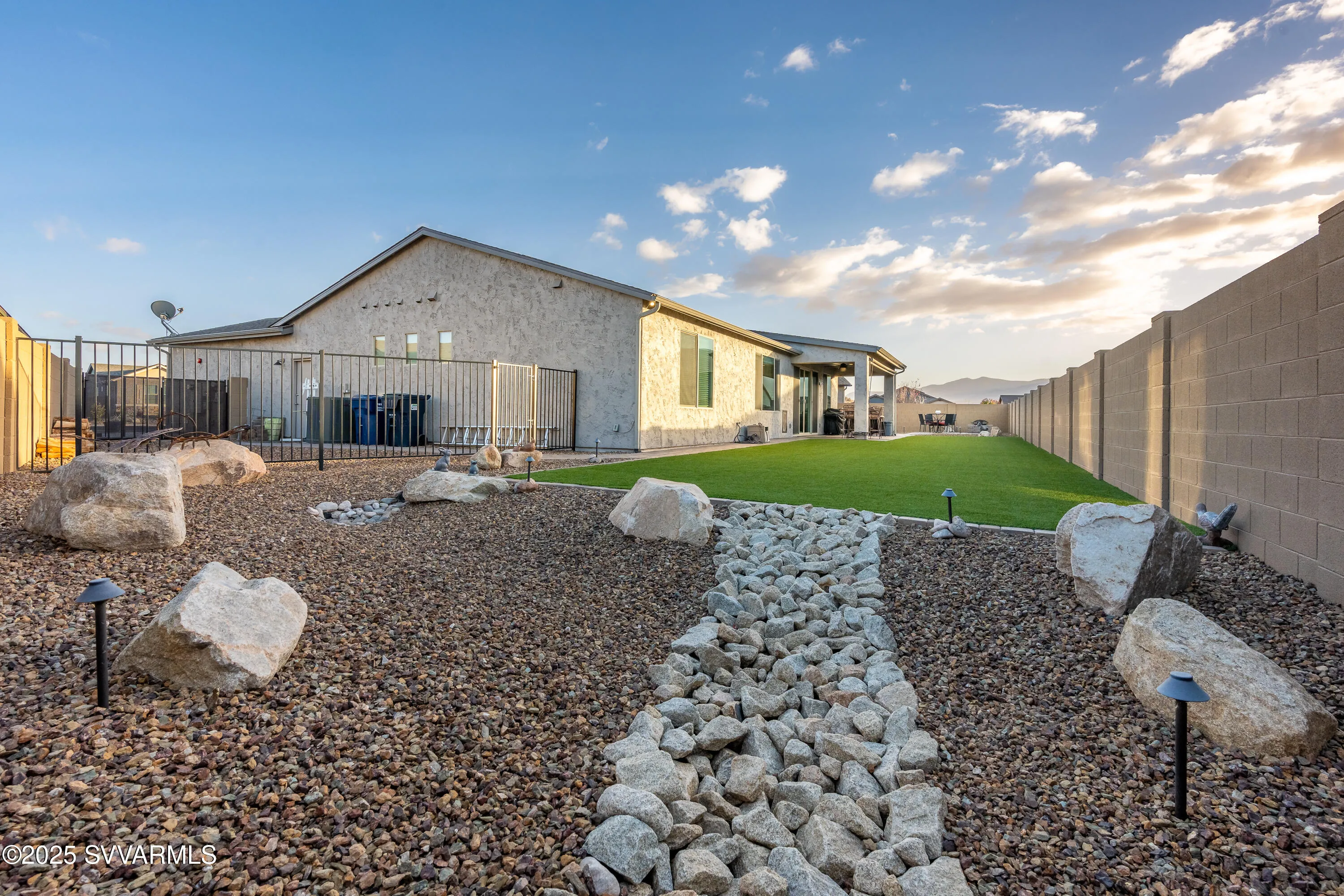 Clarkdale, Arizona 86324, United States, 3 Bedrooms Bedrooms, ,3 BathroomsBathrooms,Residential,Contingent,79934