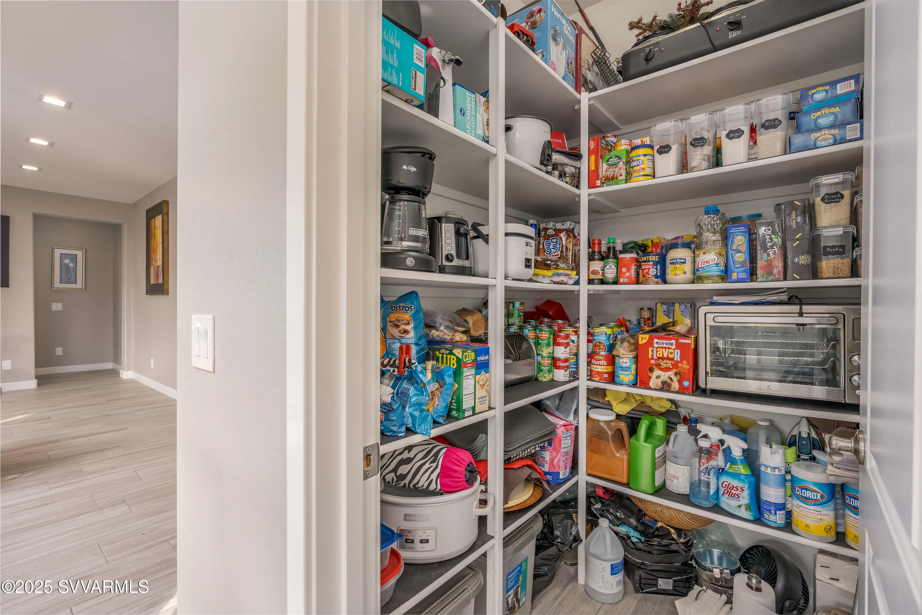 Clarkdale, Arizona 86324, United States, 3 Bedrooms Bedrooms, ,3 BathroomsBathrooms,Residential,Contingent,79934