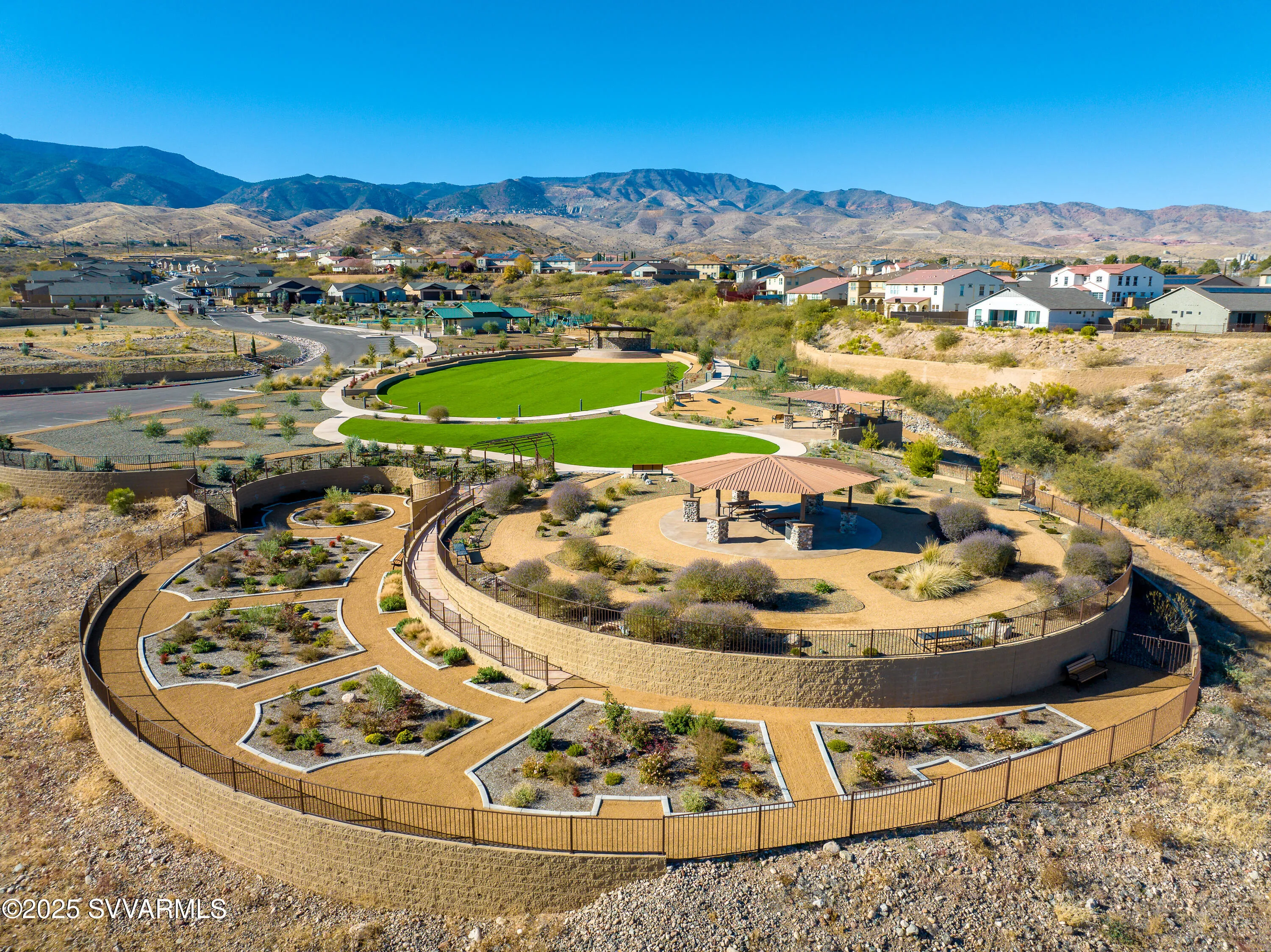 Clarkdale, Arizona 86324, United States, 3 Bedrooms Bedrooms, ,3 BathroomsBathrooms,Residential,Contingent,79934