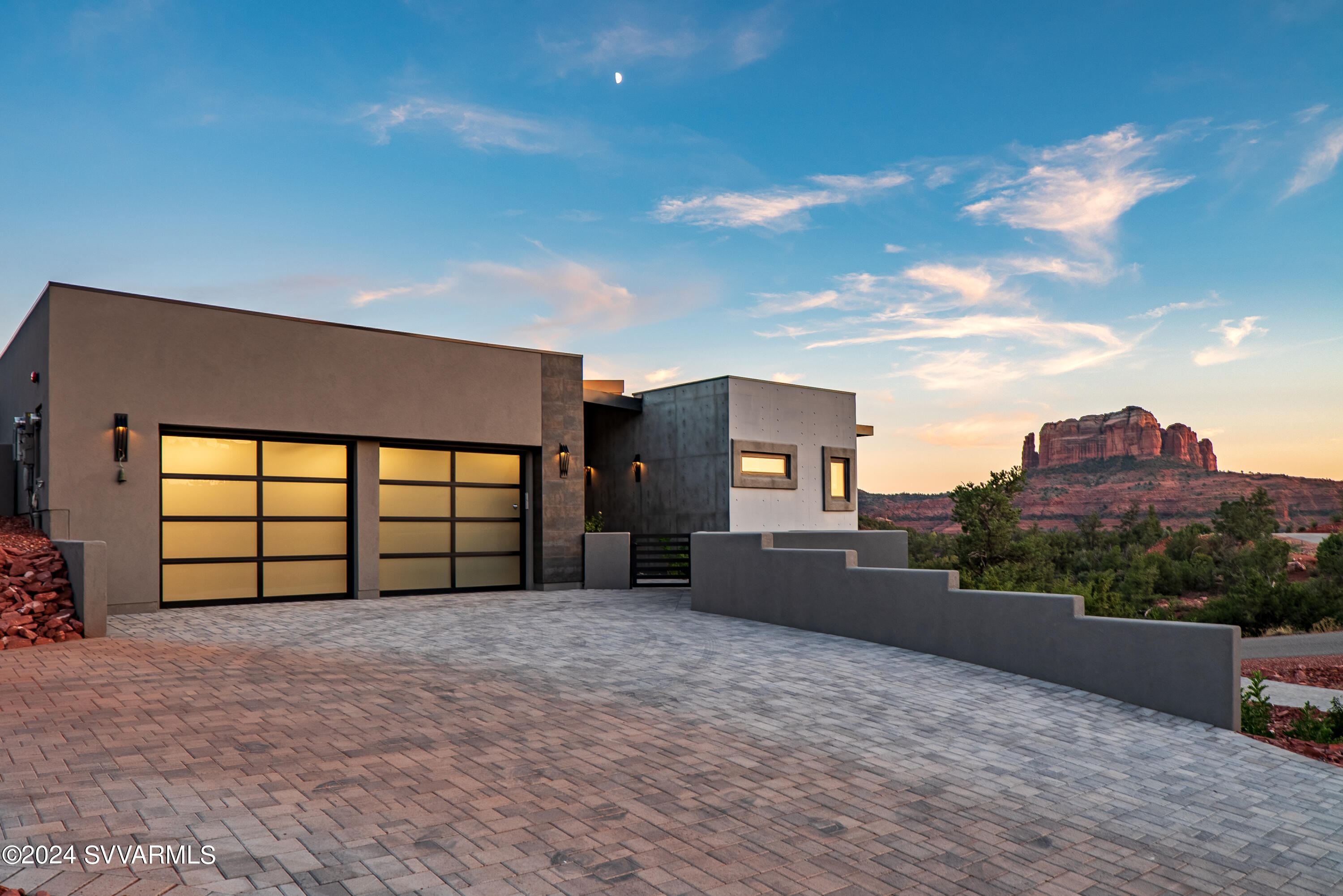49 Summit Way
