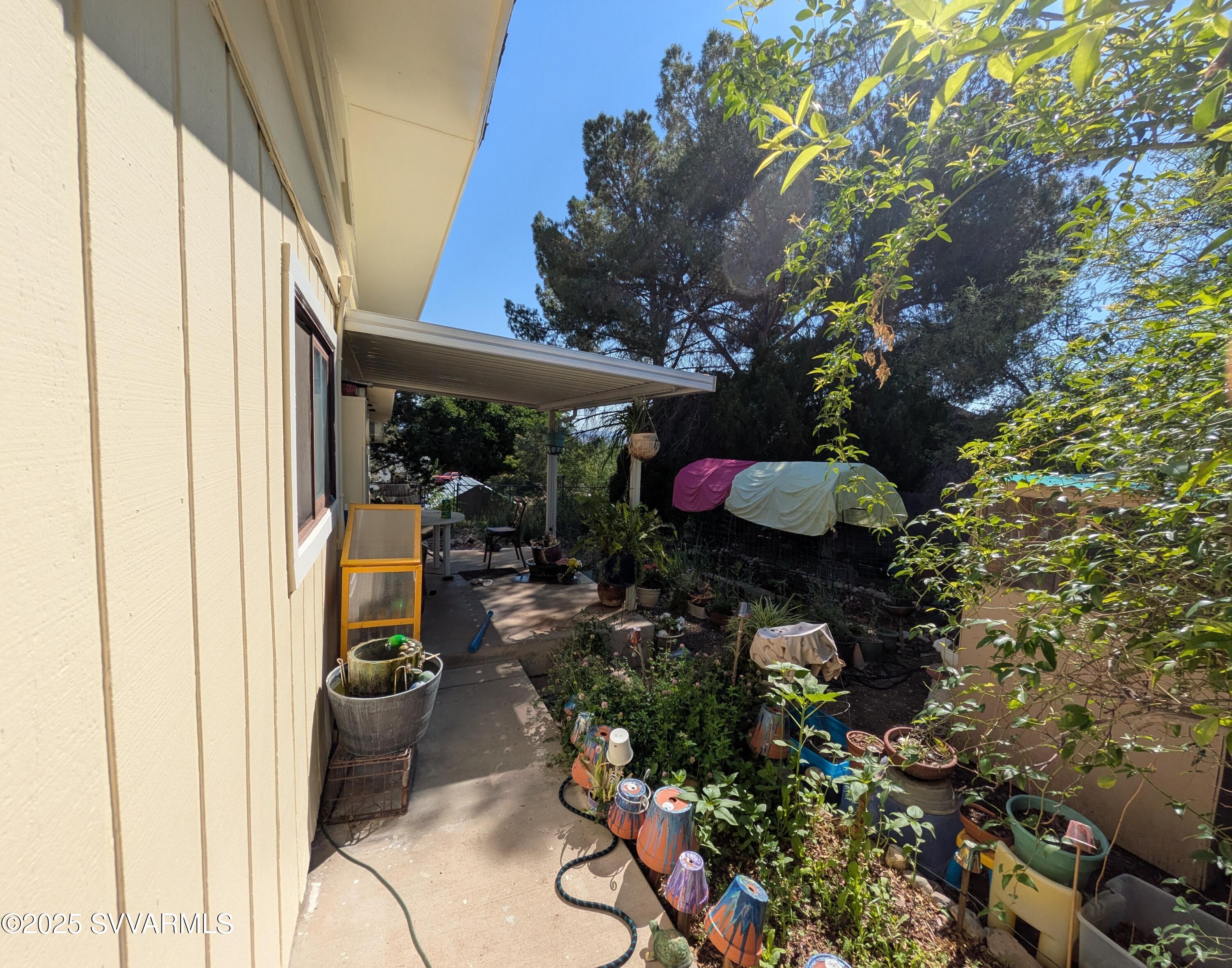 1239 Navajo Drive