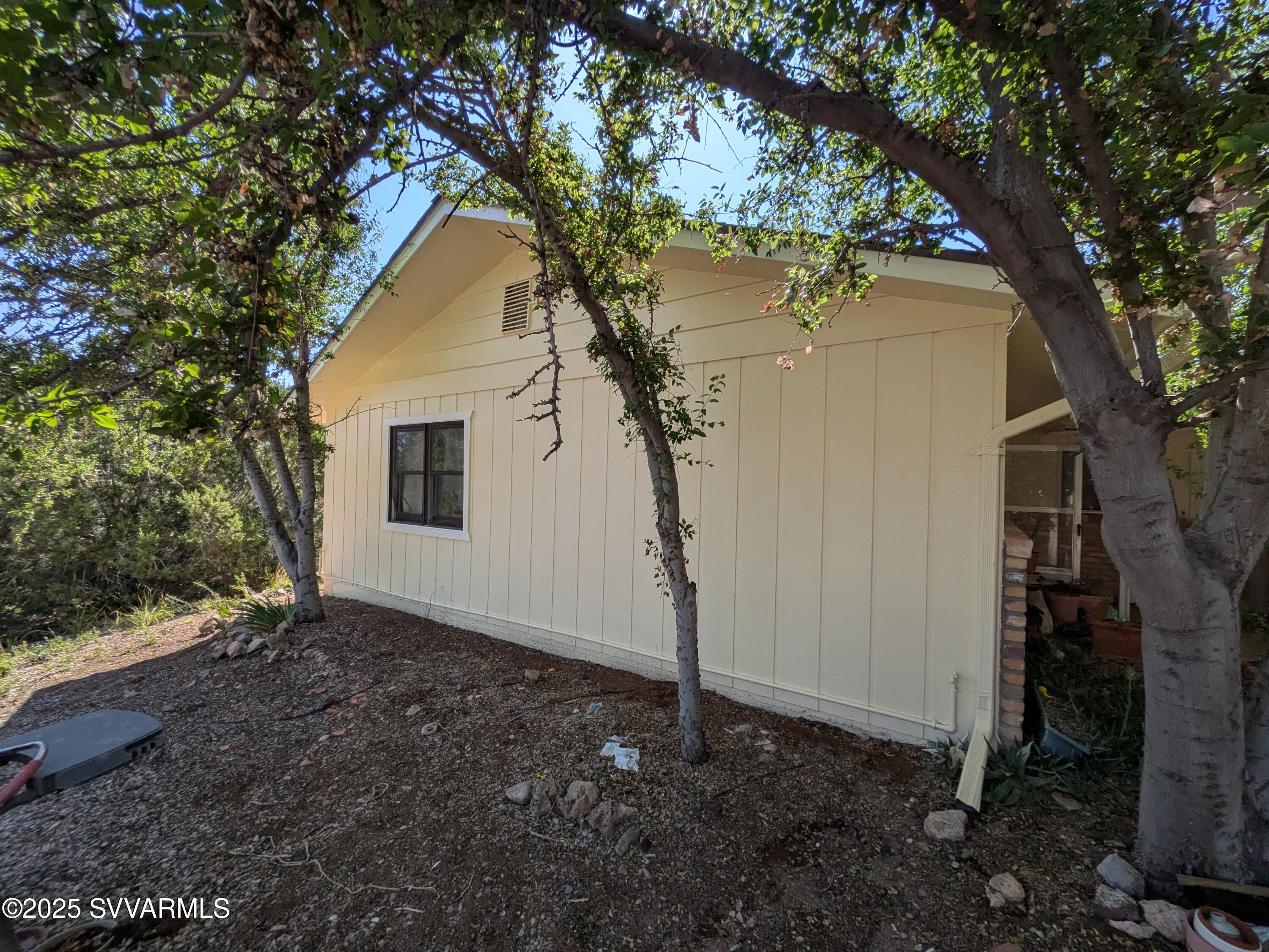 1239 Navajo Drive