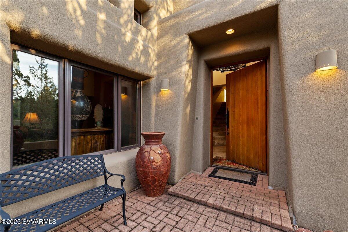 955 W Park Ridge Drive