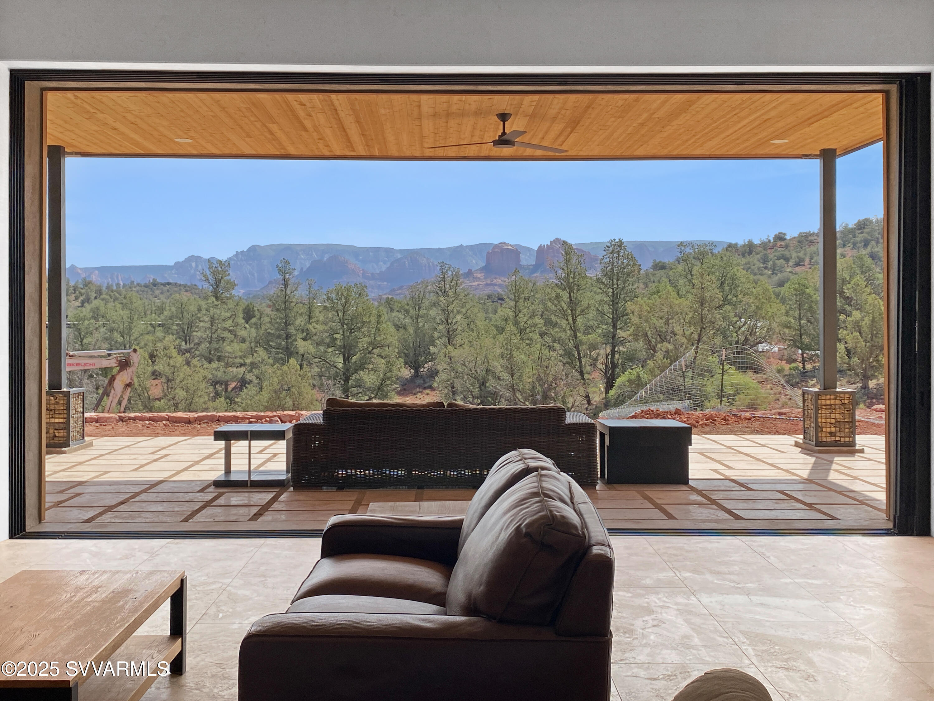 10 Amber Cliffs Way