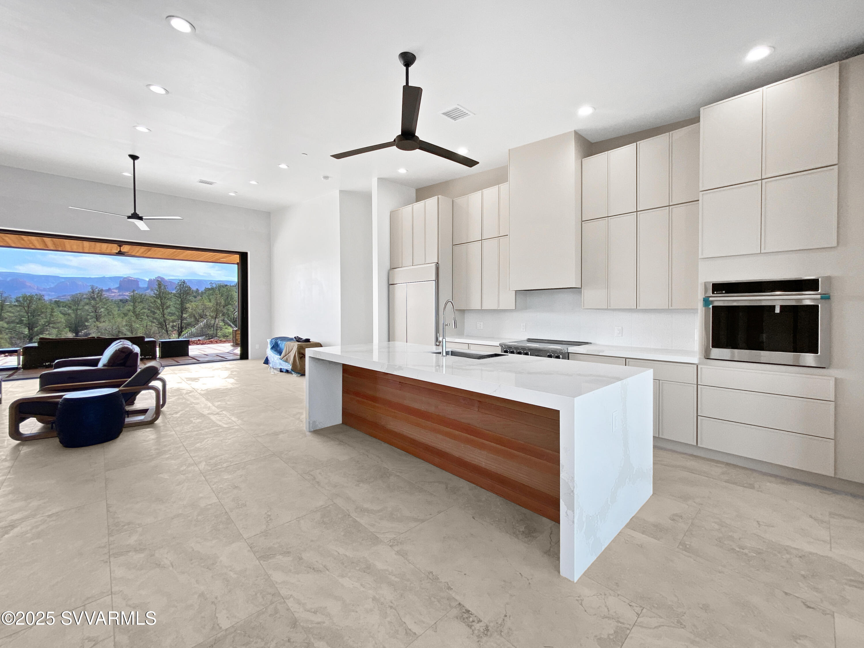 10 Amber Cliffs Way