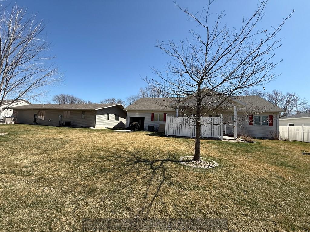 Grand Island, Nebraska 68803, United States, 4 Bedrooms Bedrooms, ,3 BathroomsBathrooms,Residential,Active,104644
