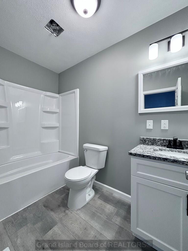 Doniphan, Nebraska 68832, United States, 4 Bedrooms Bedrooms, ,2 BathroomsBathrooms,Residential,Active,136916