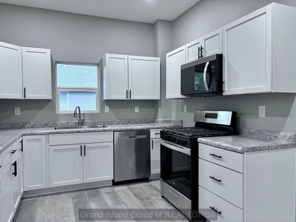 Doniphan, Nebraska 68832, United States, 4 Bedrooms Bedrooms, ,2 BathroomsBathrooms,Residential,Active,136916