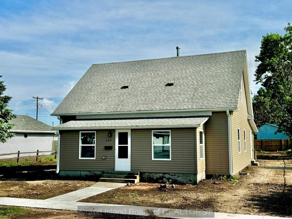 Doniphan, Nebraska 68832, United States, 4 Bedrooms Bedrooms, ,2 BathroomsBathrooms,Residential,Active,136916