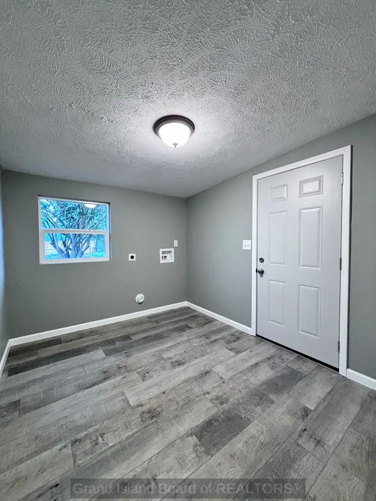 Doniphan, Nebraska 68832, United States, 4 Bedrooms Bedrooms, ,2 BathroomsBathrooms,Residential,Active,136916