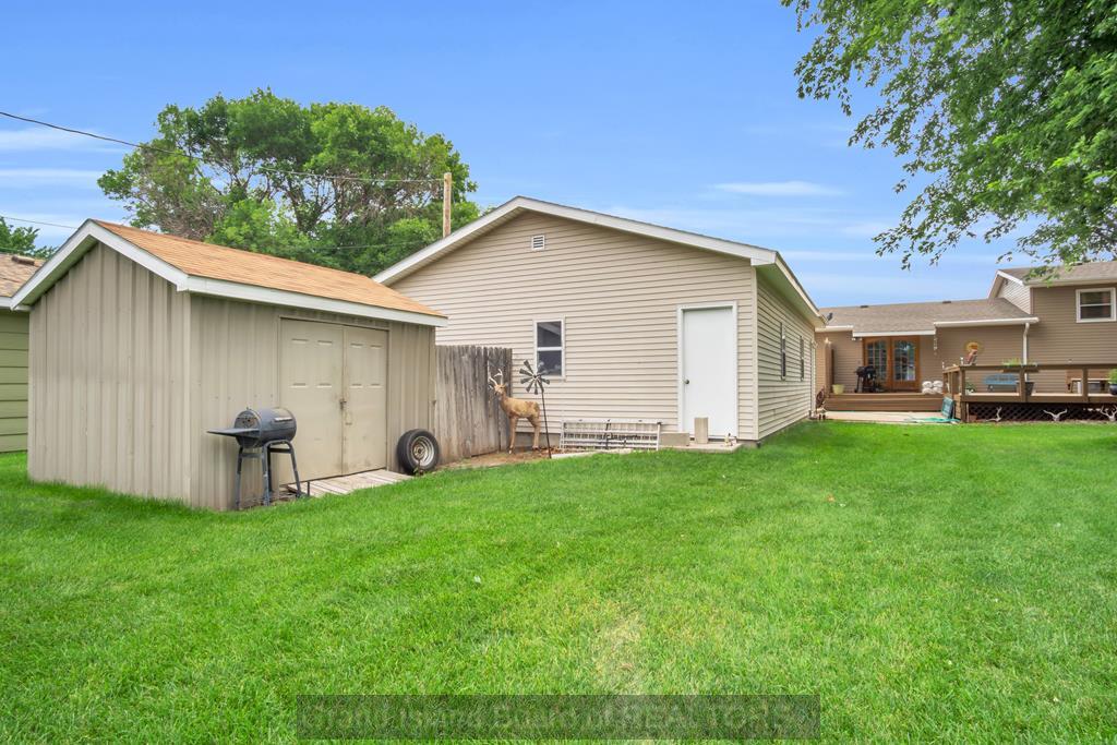 Grand Island, Nebraska 68803, United States, 3 Bedrooms Bedrooms, ,3 BathroomsBathrooms,Residential,Pending,36993